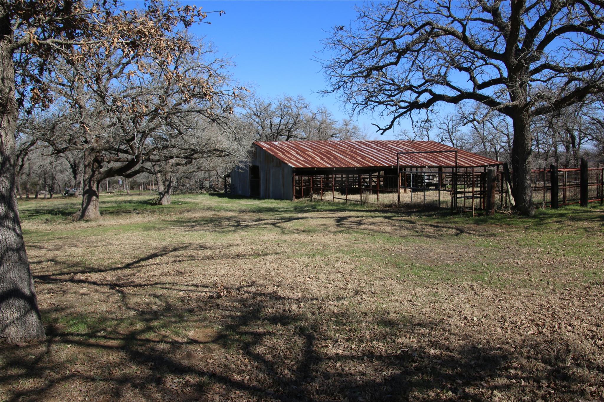 418 County Road 458a Property Photo 26