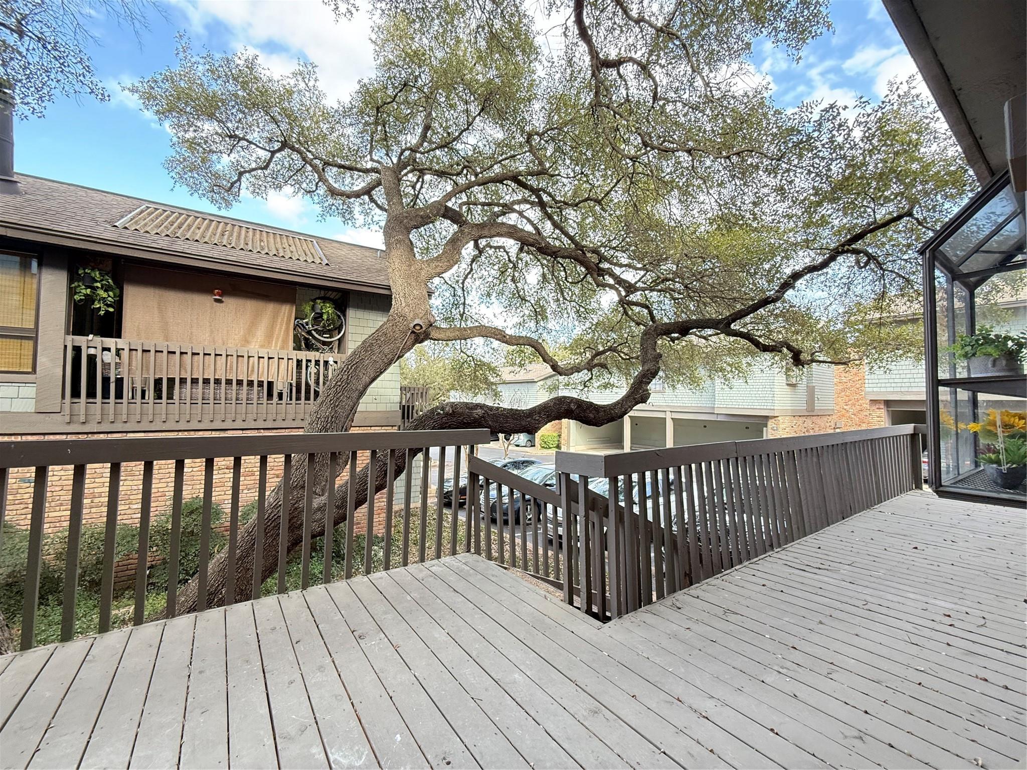 7122 Wood Hollow Dr 106 Property Photo 2