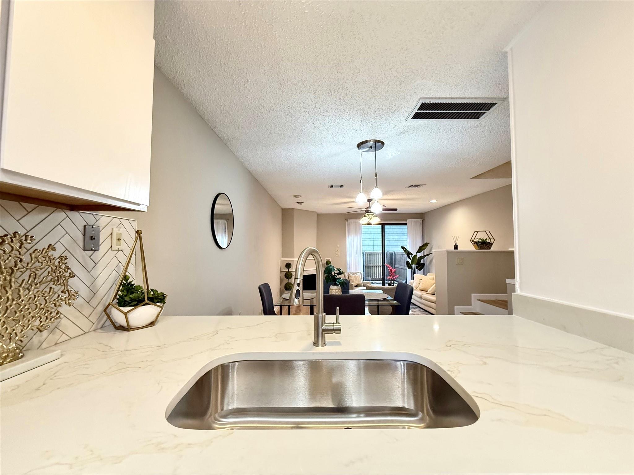 7122 Wood Hollow Dr 106 Property Photo 12