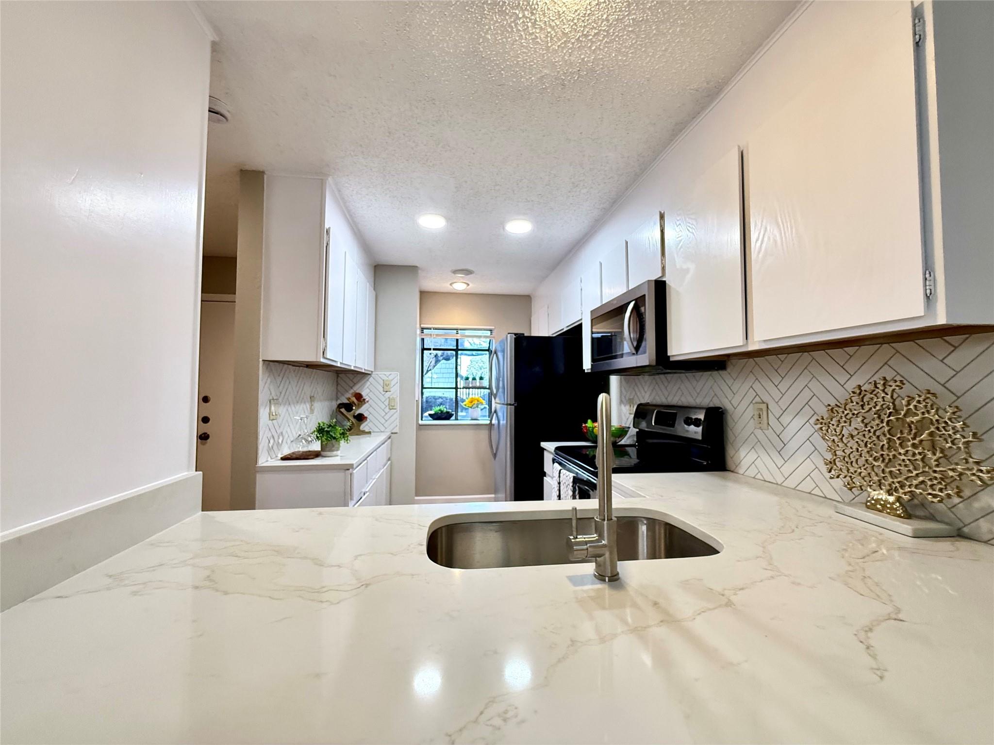 7122 Wood Hollow Dr 106 Property Photo 13