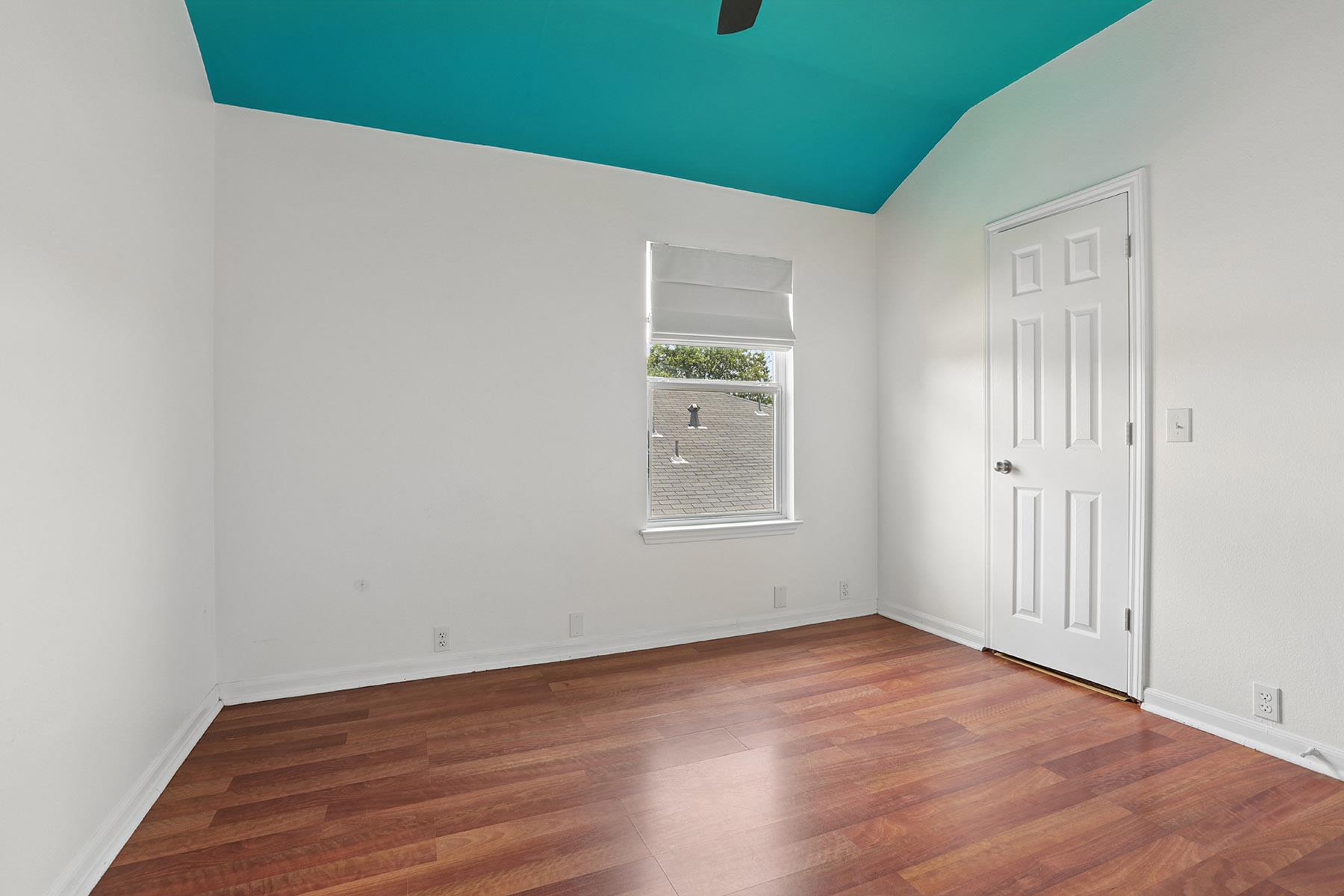14621 Lantern Dr Property Photo 25