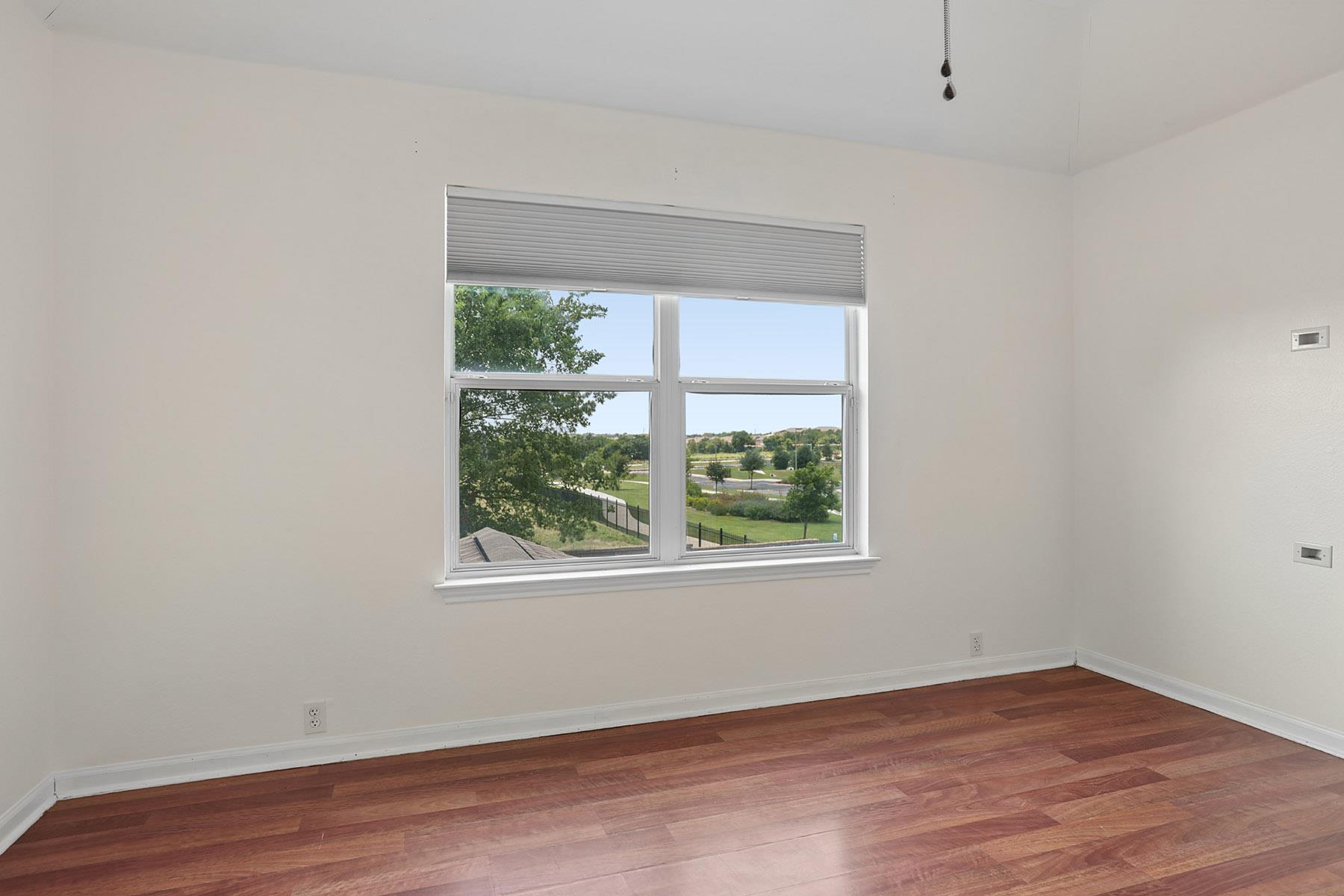 14621 Lantern Dr Property Photo 29