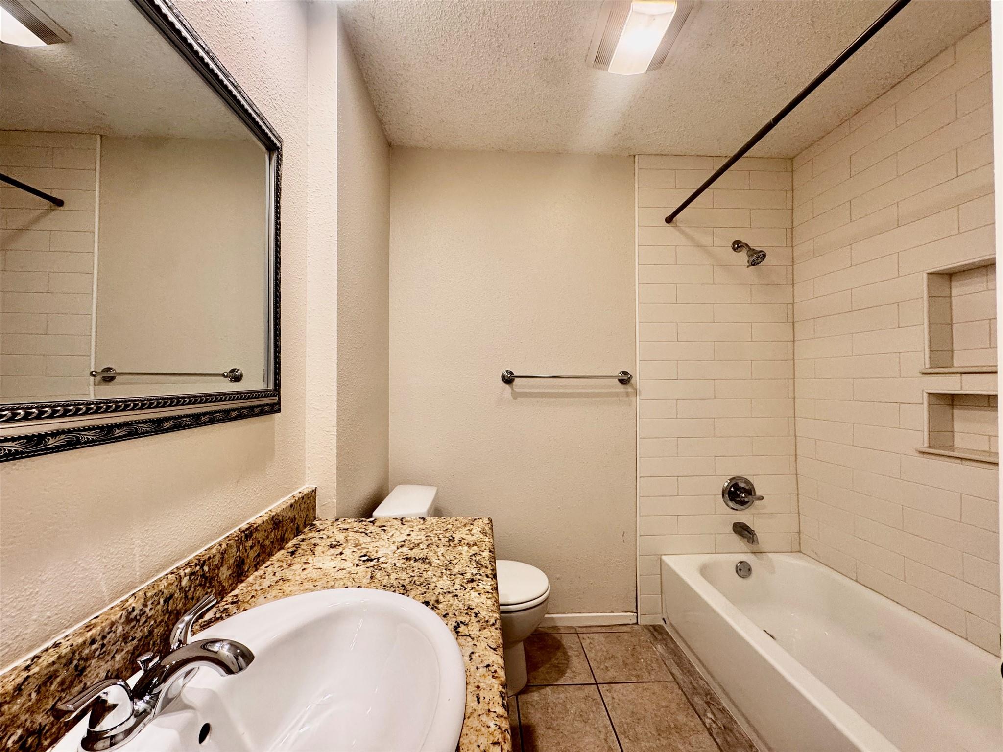 12001 Ladrido Ln Property Photo 27
