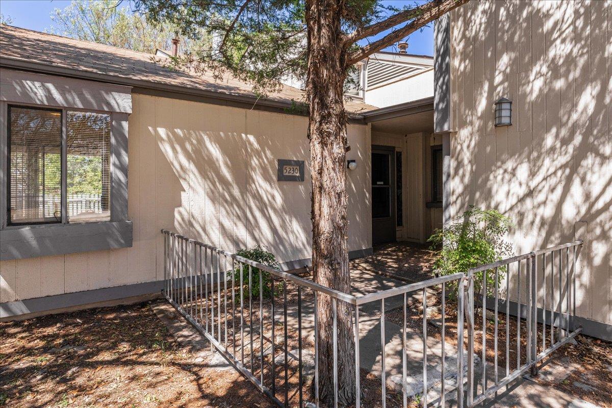 5230 Langwood Dr Property Photo 2