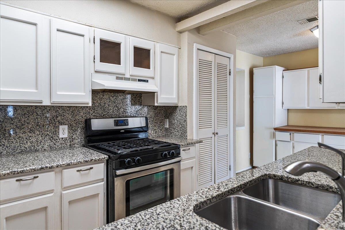 5230 Langwood Dr Property Photo 13