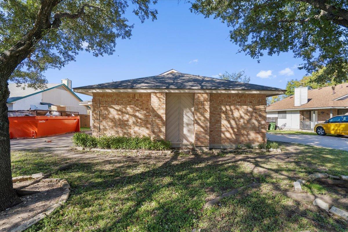 1312 Zephyr Ln Property Photo 1