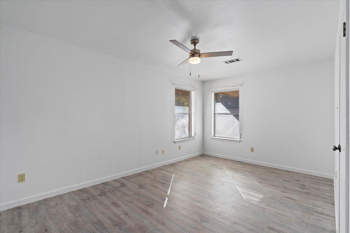 1312 Zephyr Ln Property Photo 16
