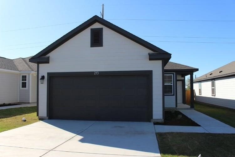 213 Alcatraz Loop Property Photo 1