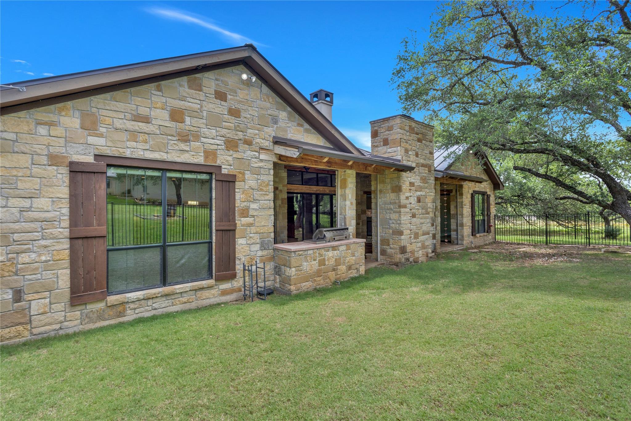 101 Fox Fur None Property Photo 32