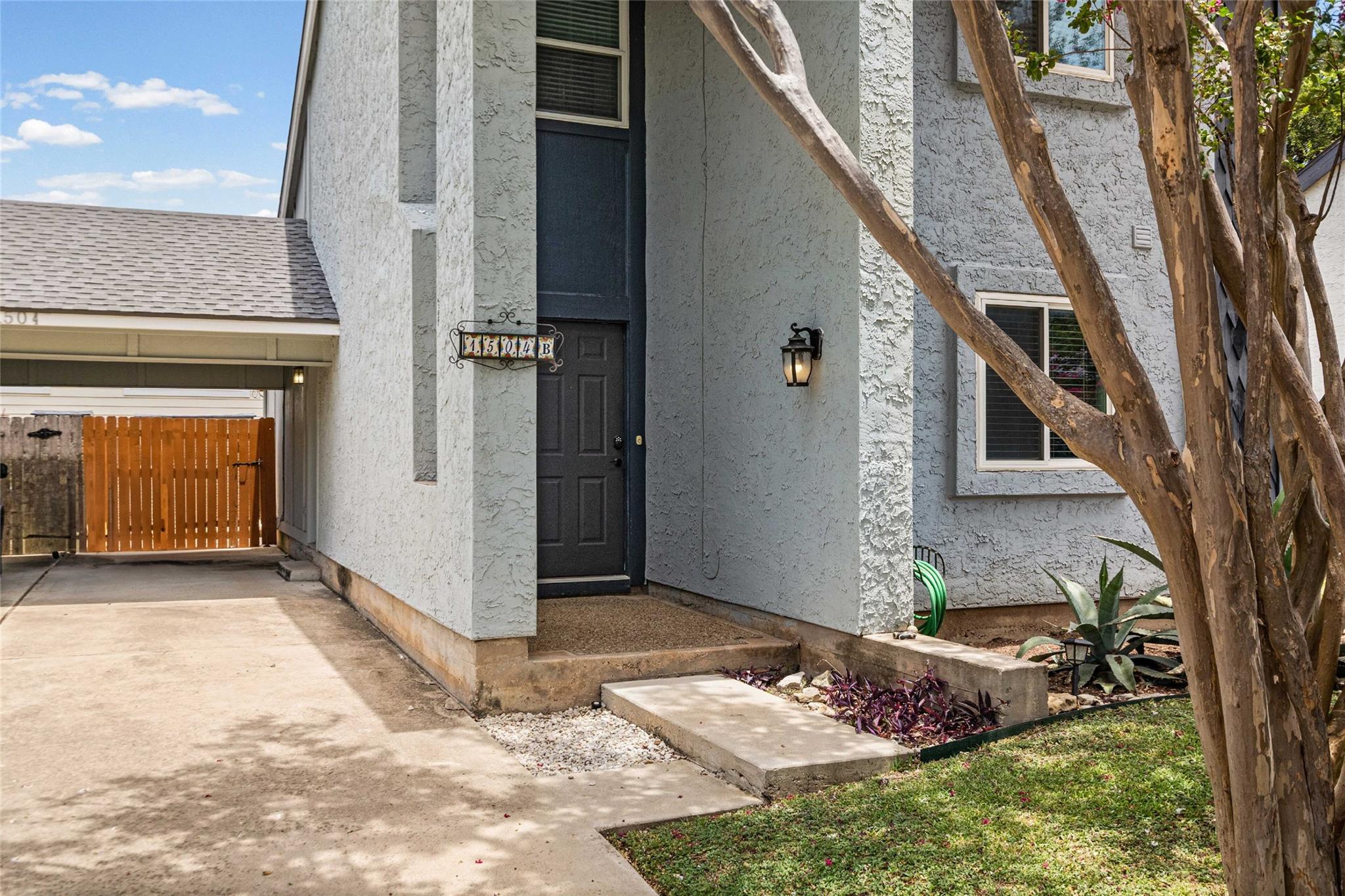 1504 Bridgeway Dr #b Property Photo 2