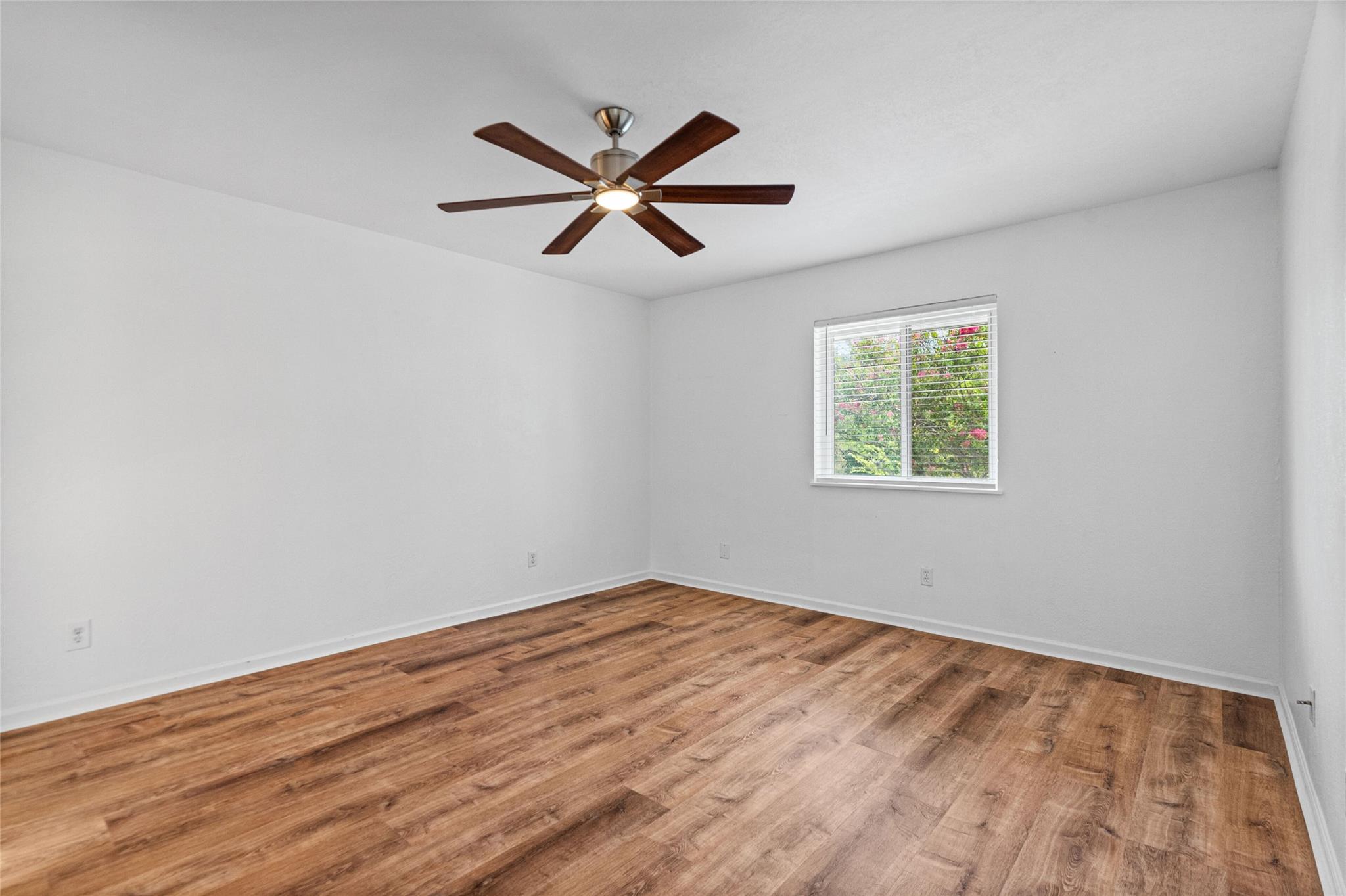 1504 Bridgeway Dr #b Property Photo 17