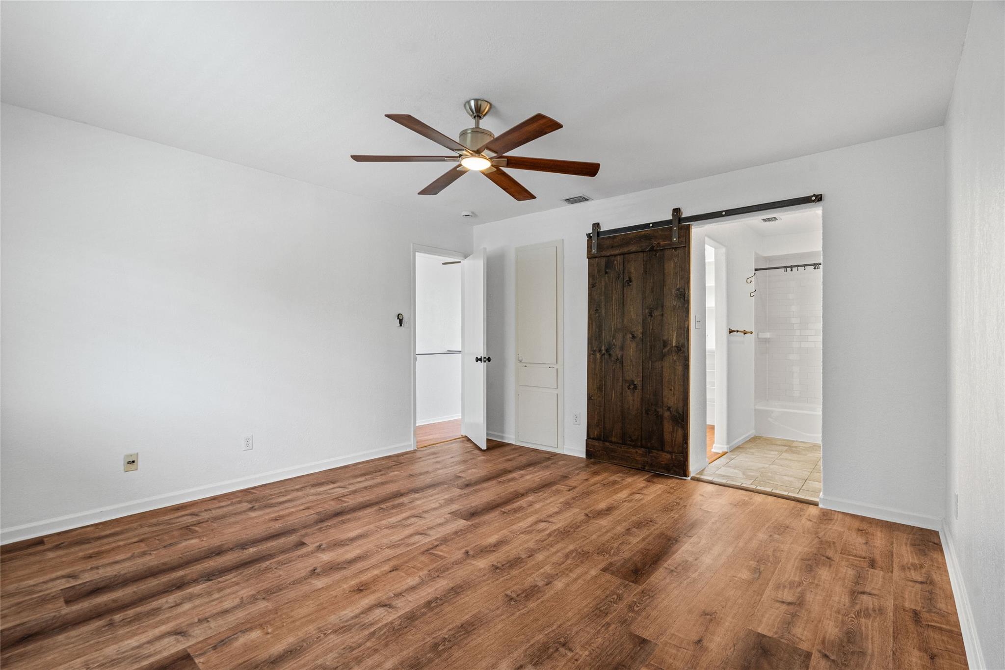 1504 Bridgeway Dr #b Property Photo 18