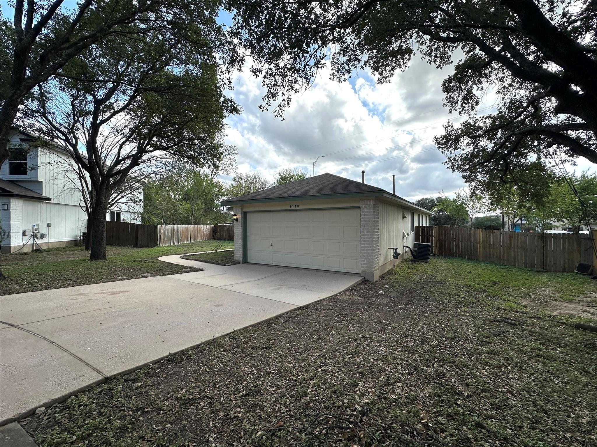 9148 Swanson Ln Property Photo 3