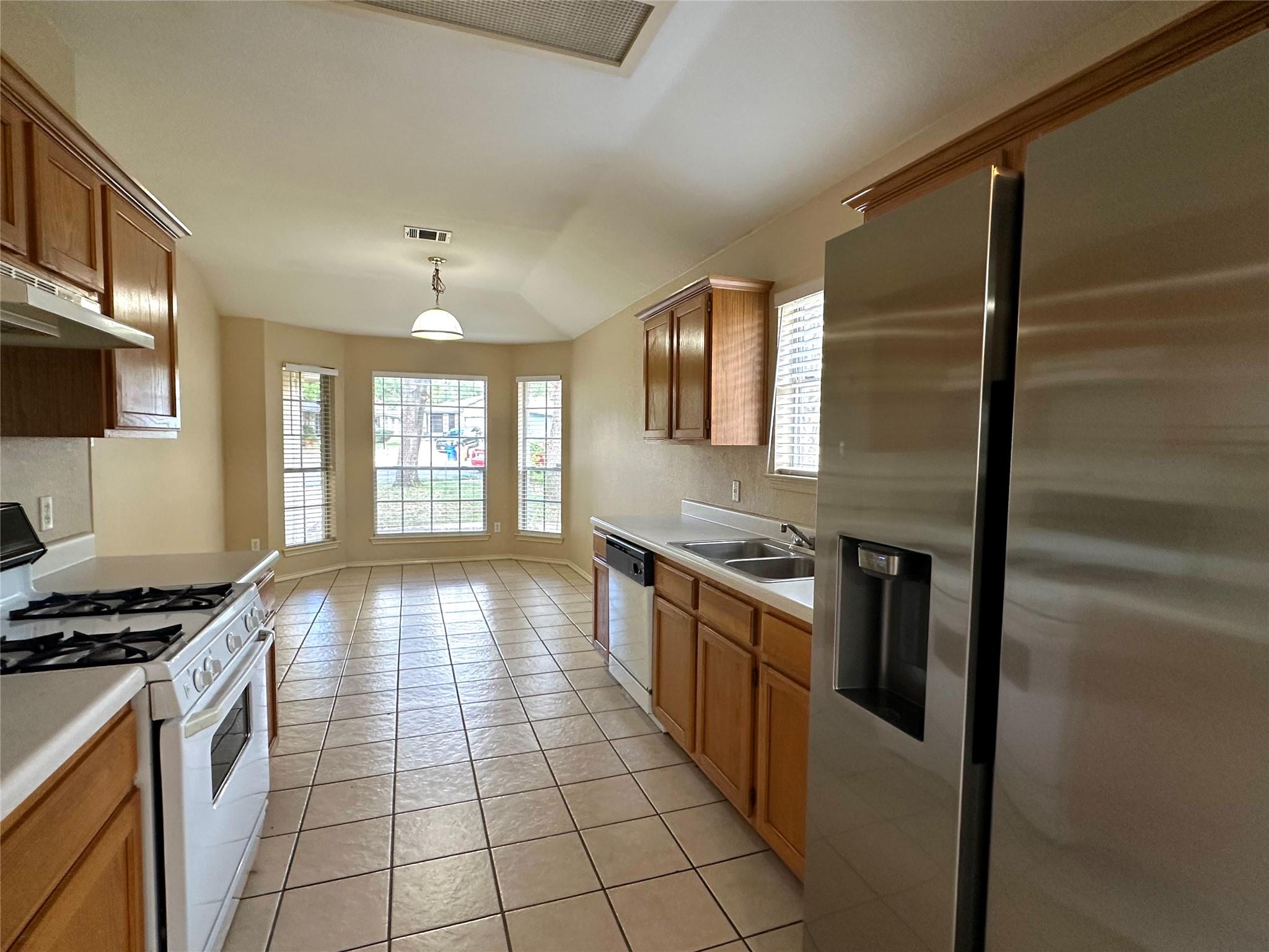 9148 Swanson Ln Property Photo 7
