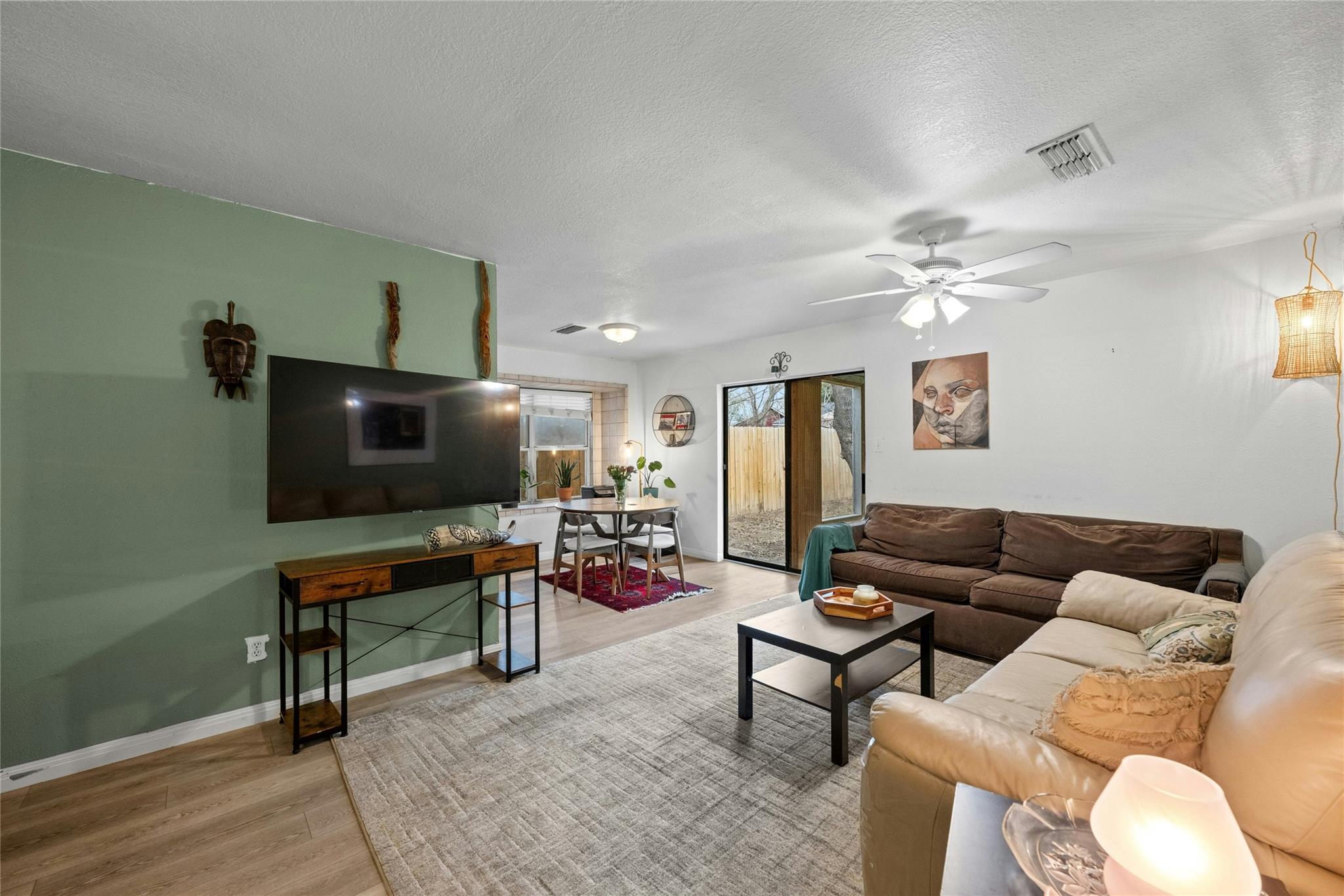 5704 Hammermill Run Property Photo 4