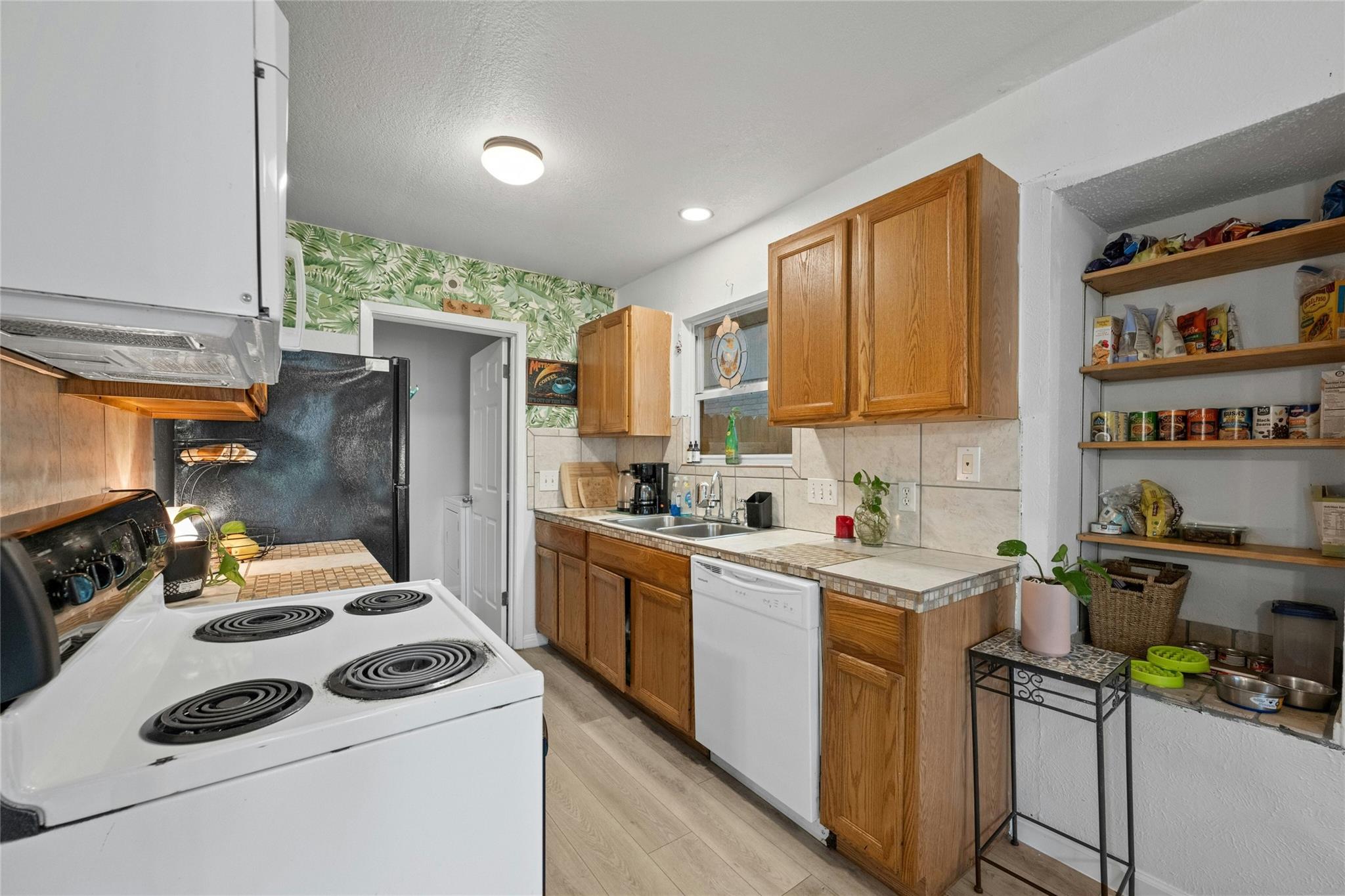 5704 Hammermill Run Property Photo 8