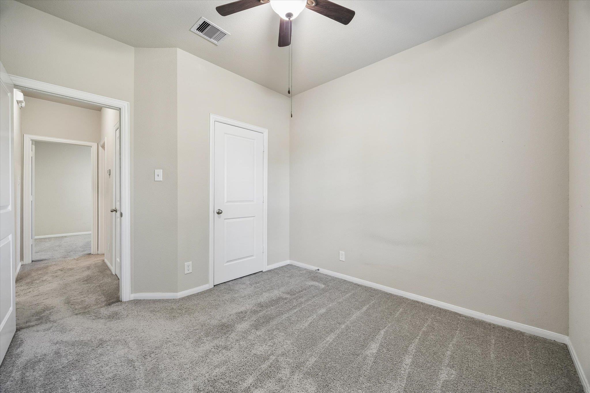 4907 Fairwater Ct Property Photo 21