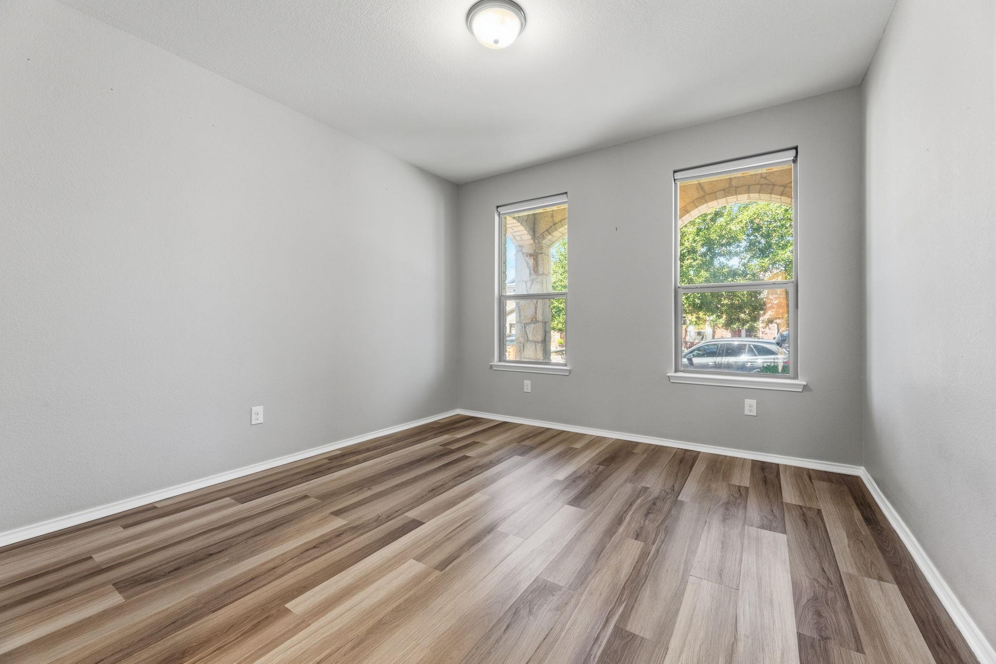7221 Kilday Cv Property Photo 6