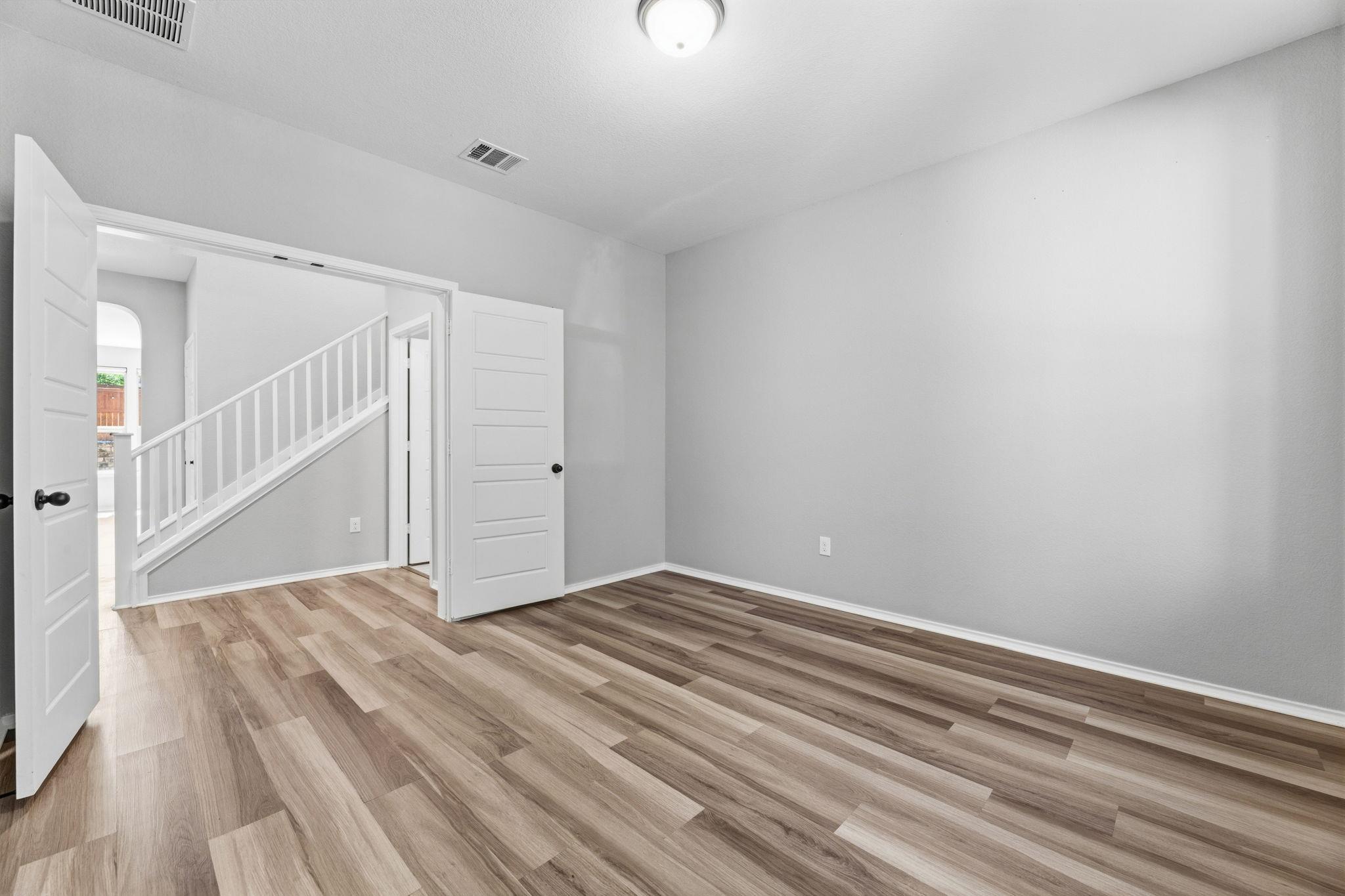 7221 Kilday Cv Property Photo 7