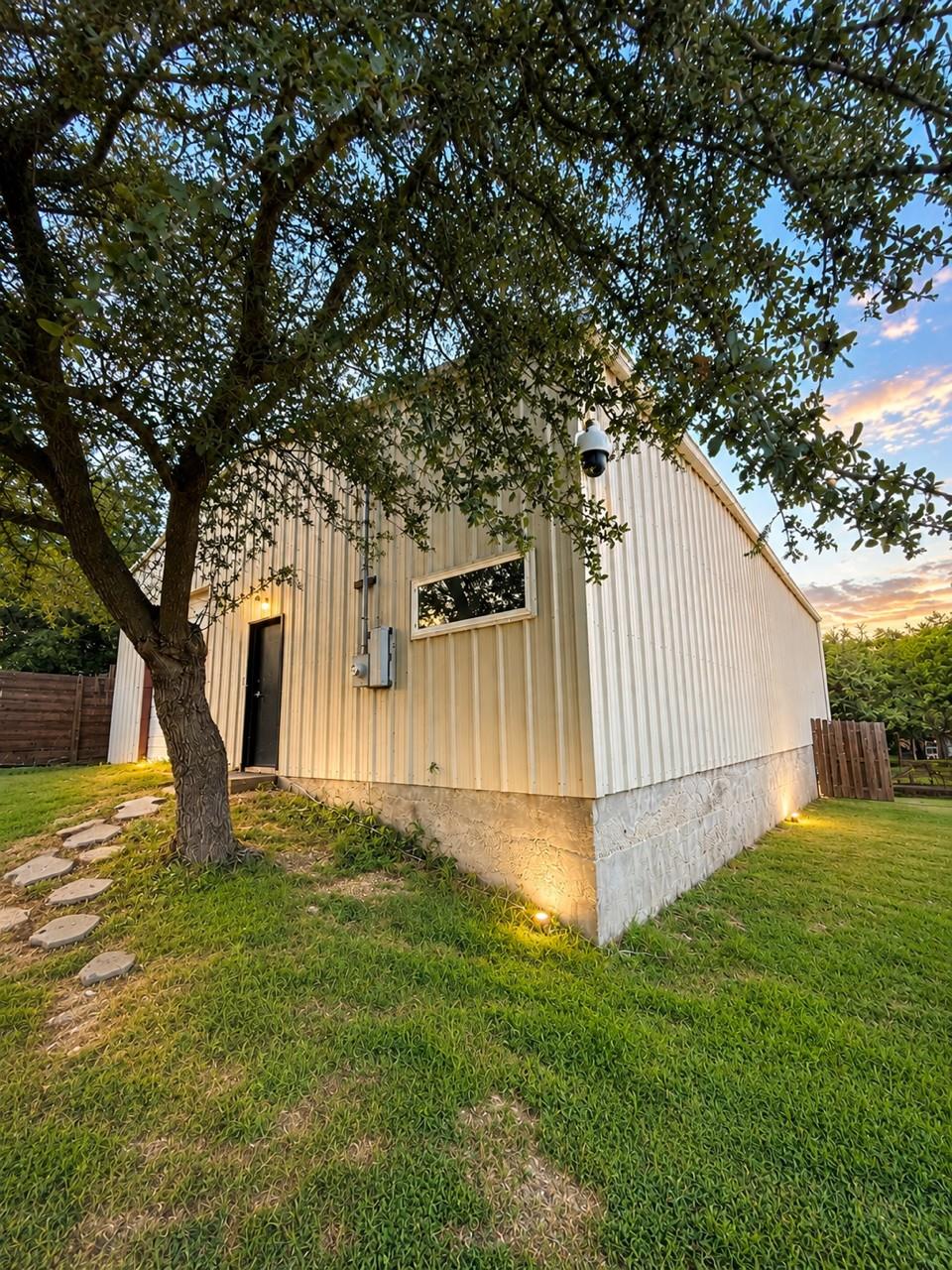 10017 Janet Loop Property Photo 2