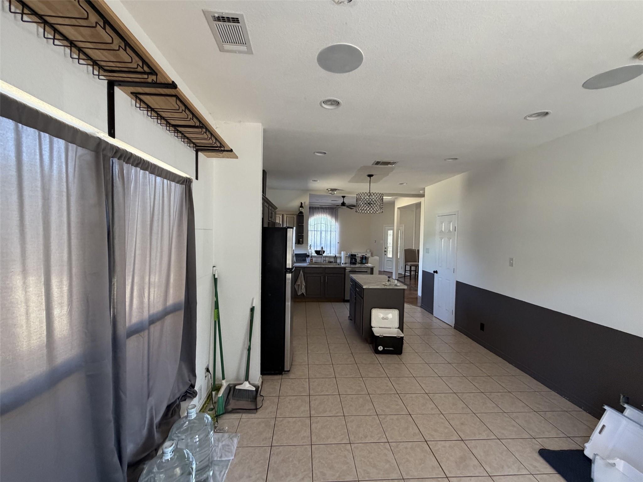 10017 Janet Loop Property Photo 6
