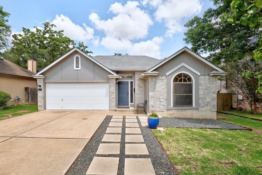 1205 Forest Oaks Path Property Photo 1
