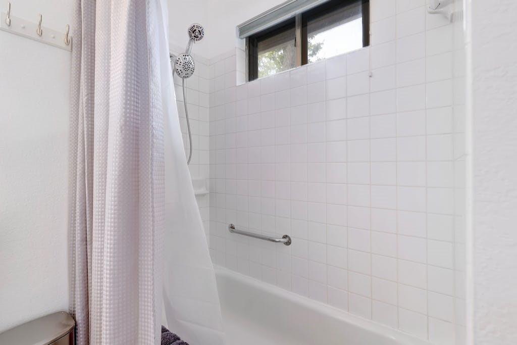 1205 Forest Oaks Path Property Photo 20
