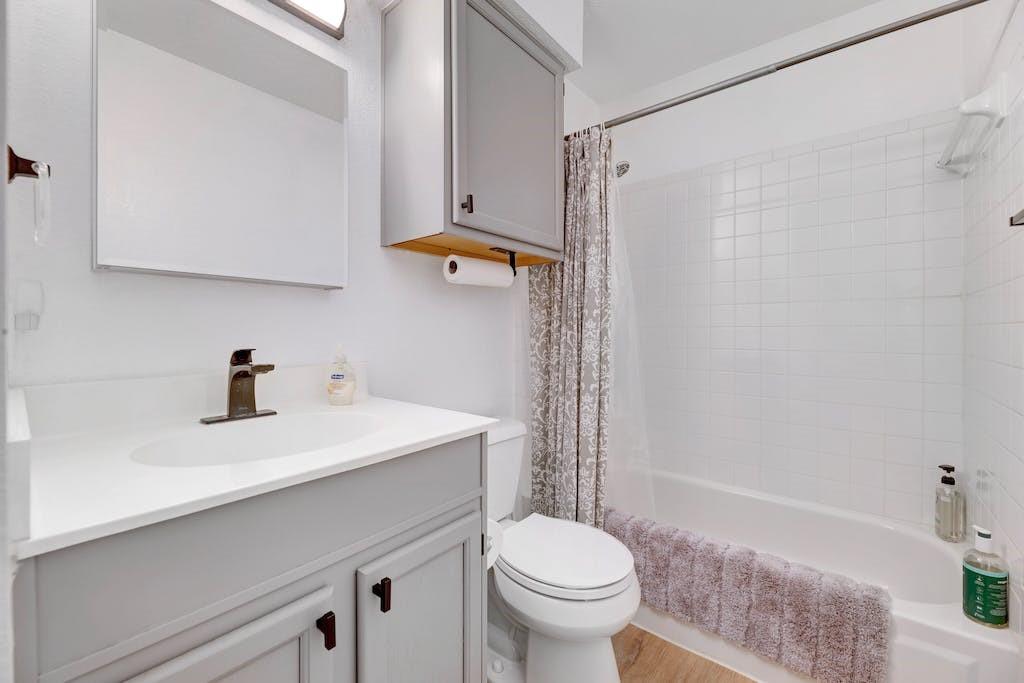1205 Forest Oaks Path Property Photo 23