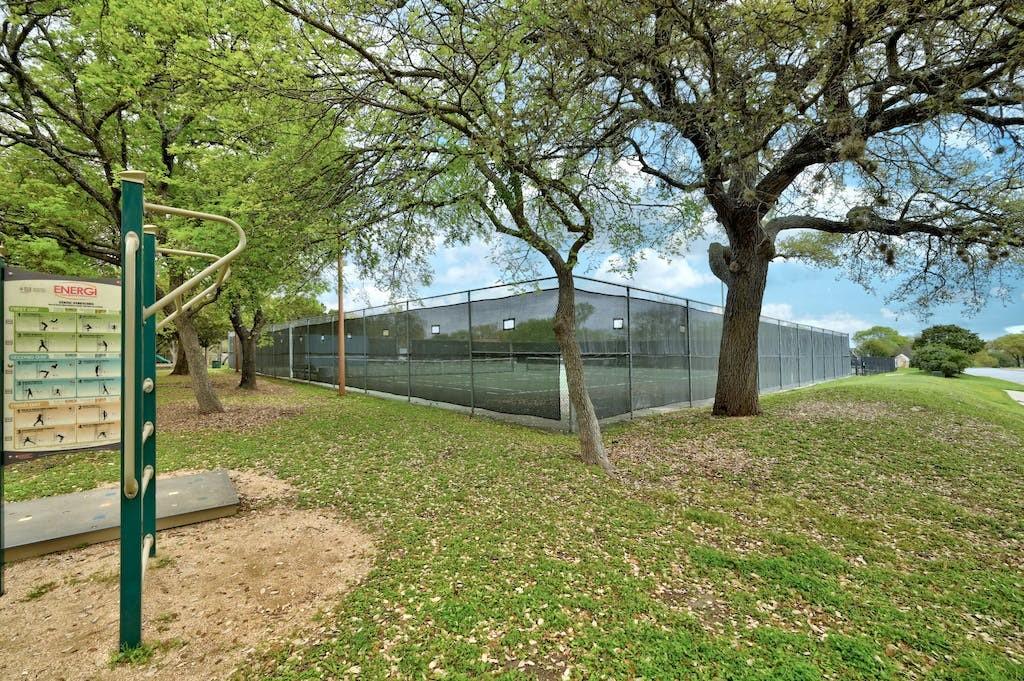 1205 Forest Oaks Path Property Photo 36