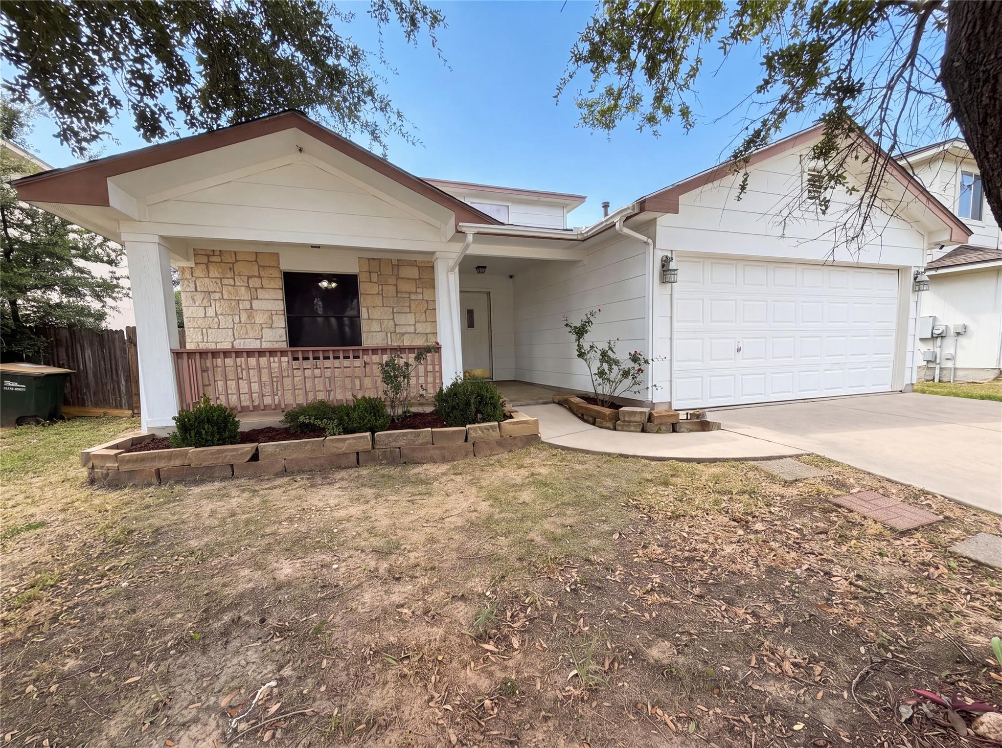 5810 Vasey Blvd Property Photo 1