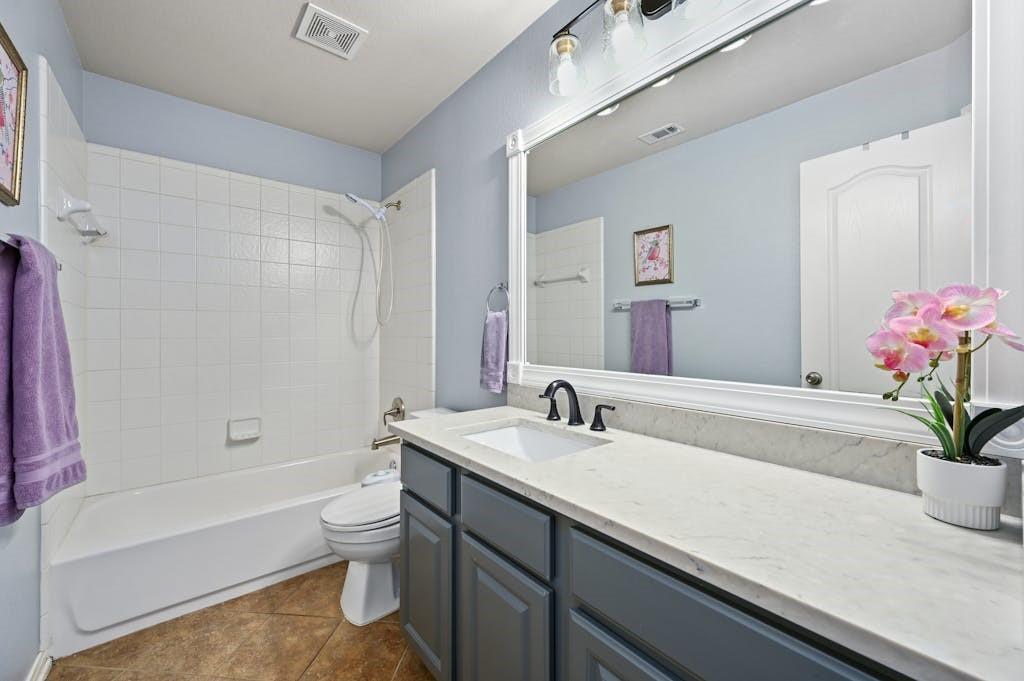 708 Rock Midden Ln Property Photo 23