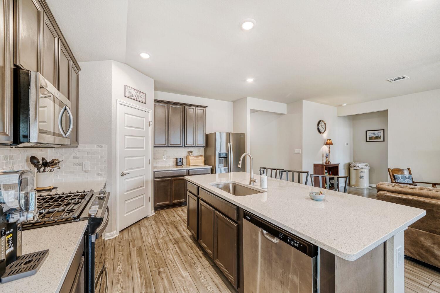 10505 Mager Ln Property Photo 10