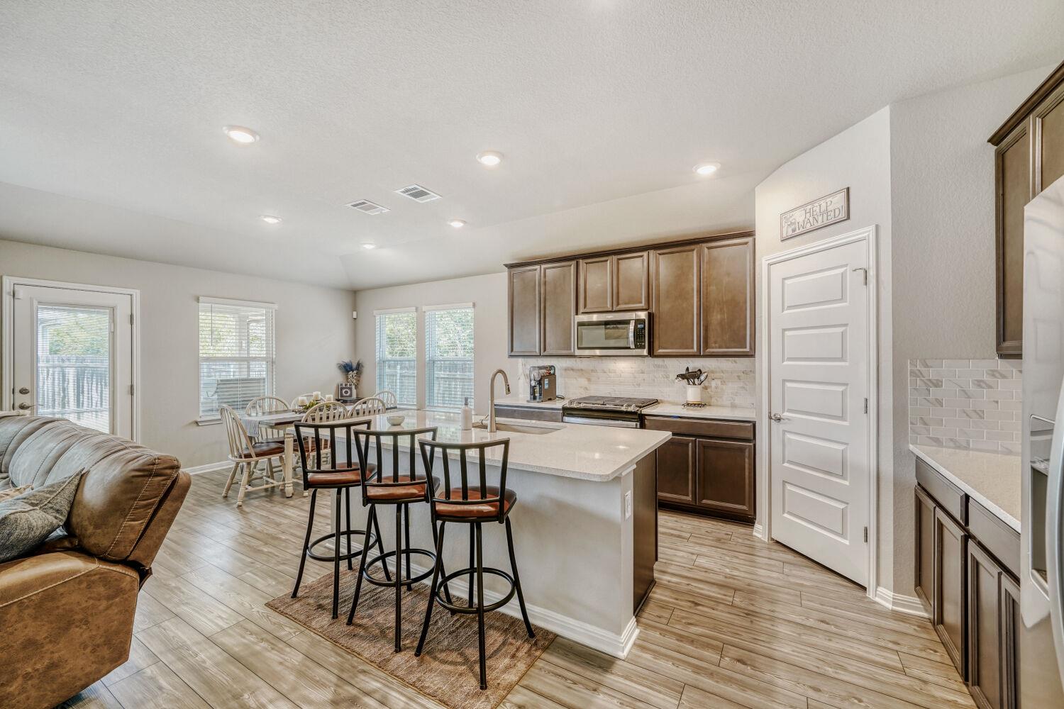 10505 Mager Ln Property Photo 13