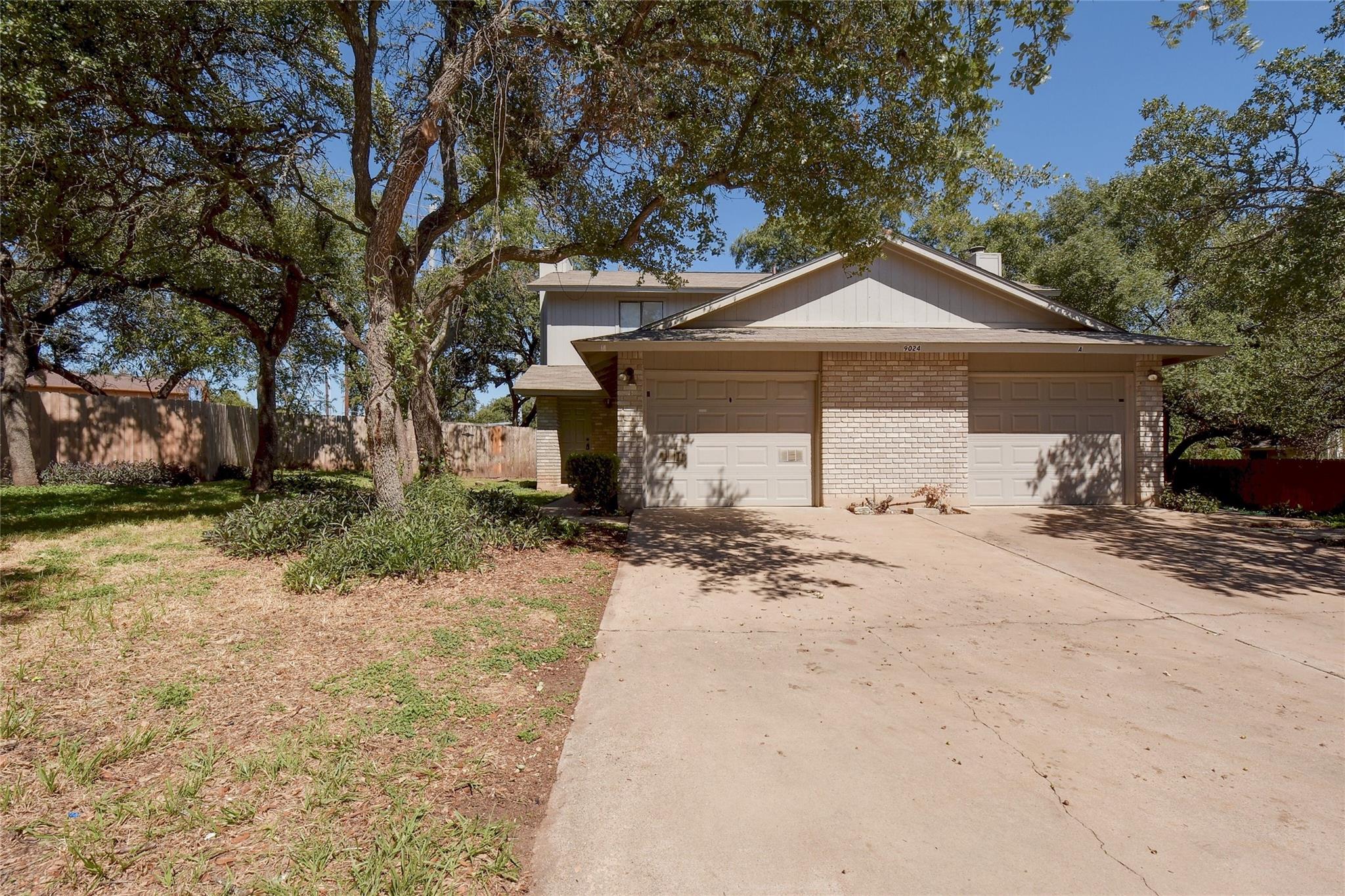 9024 Sawtooth Ln B Property Photo 2