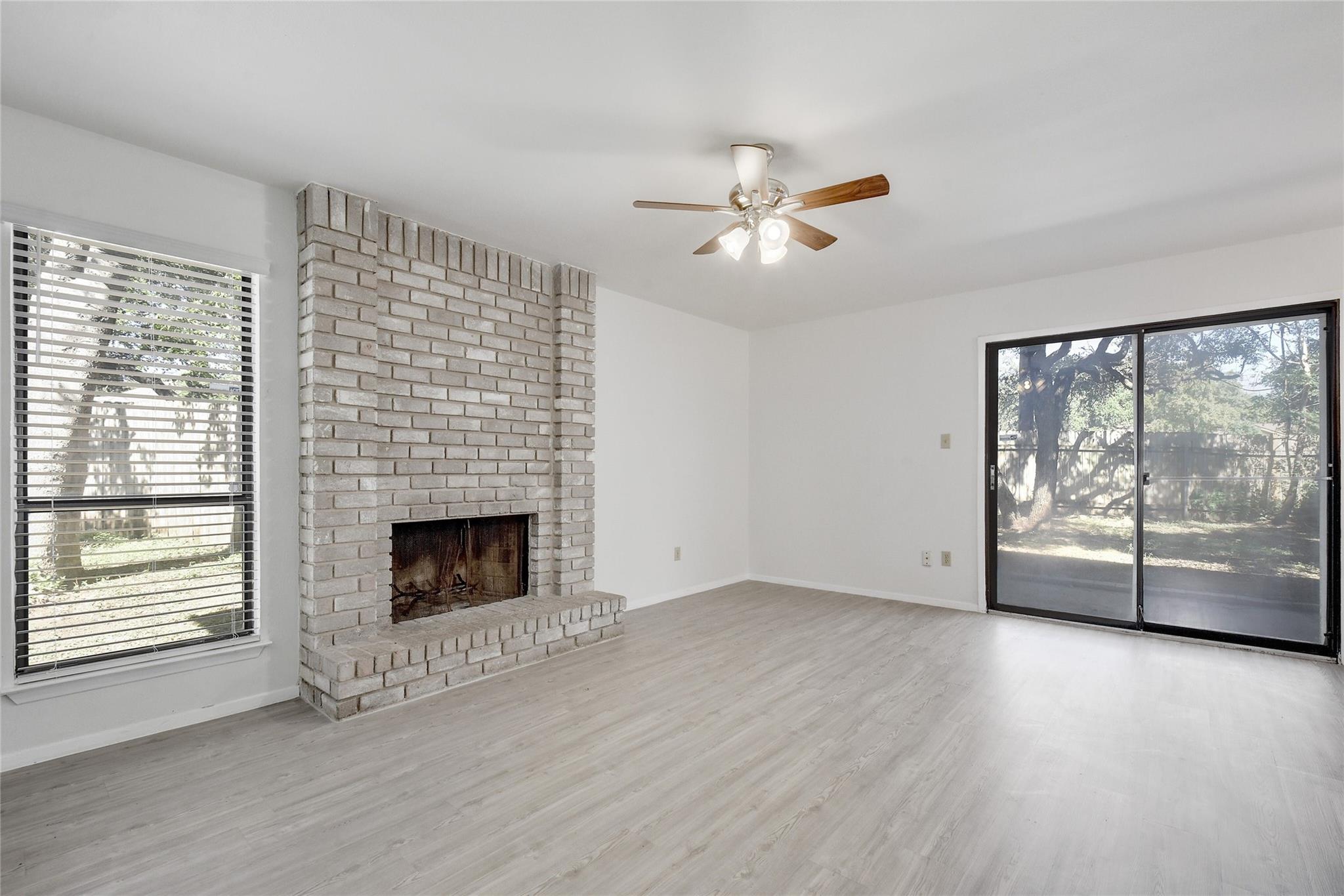 9024 Sawtooth Ln B Property Photo 4