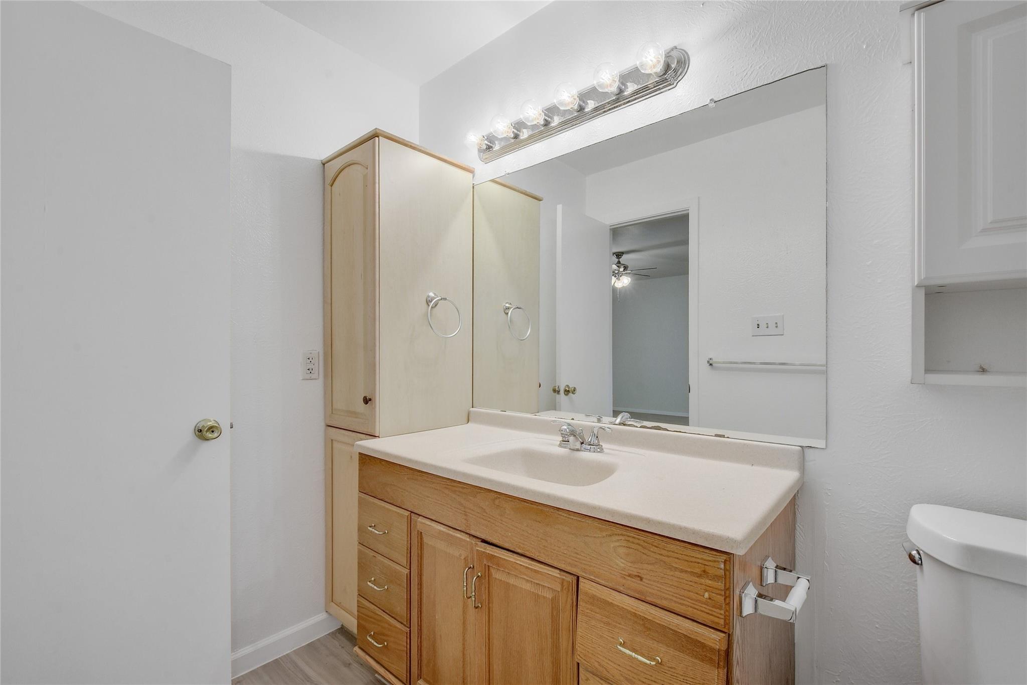 9024 Sawtooth Ln B Property Photo 24