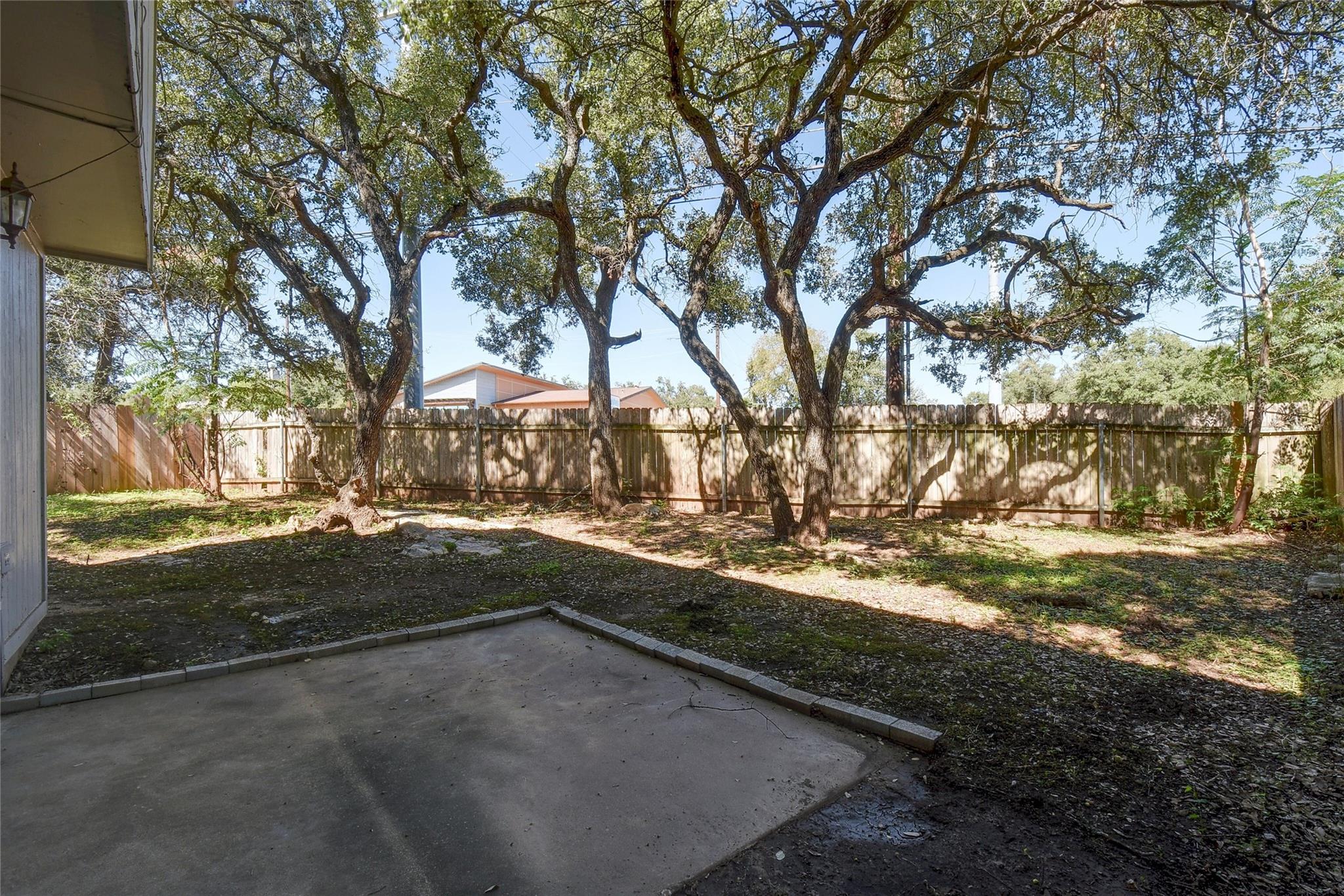 9024 Sawtooth Ln B Property Photo 27