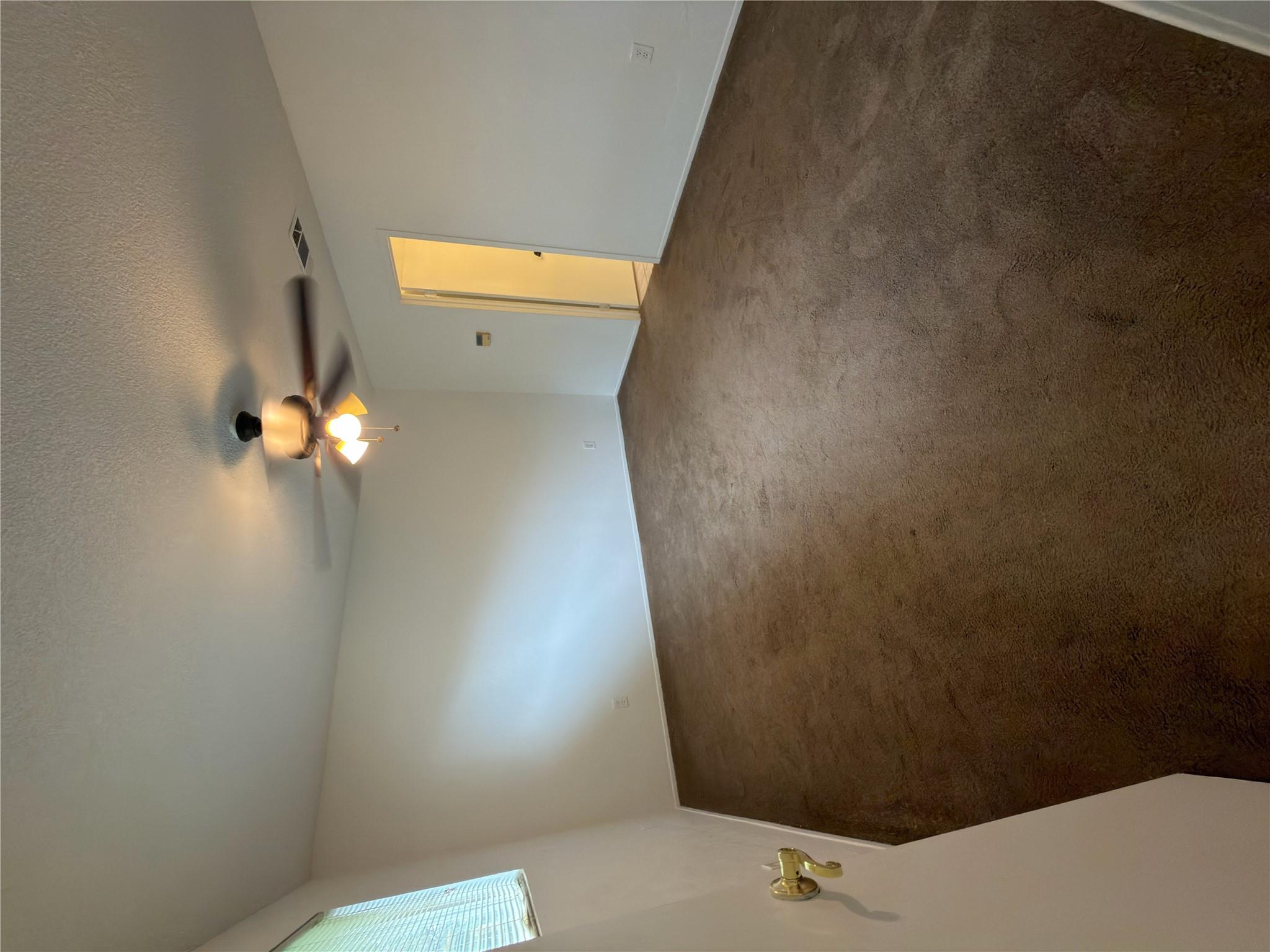 5601 Porsche Ln Property Photo 8