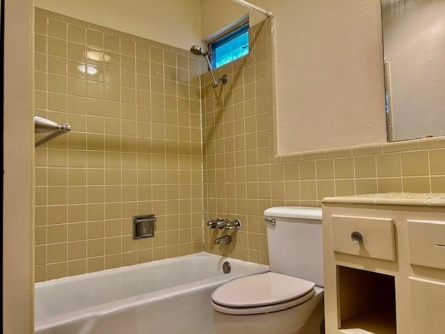 2800 Cole St C204 Property Photo 8