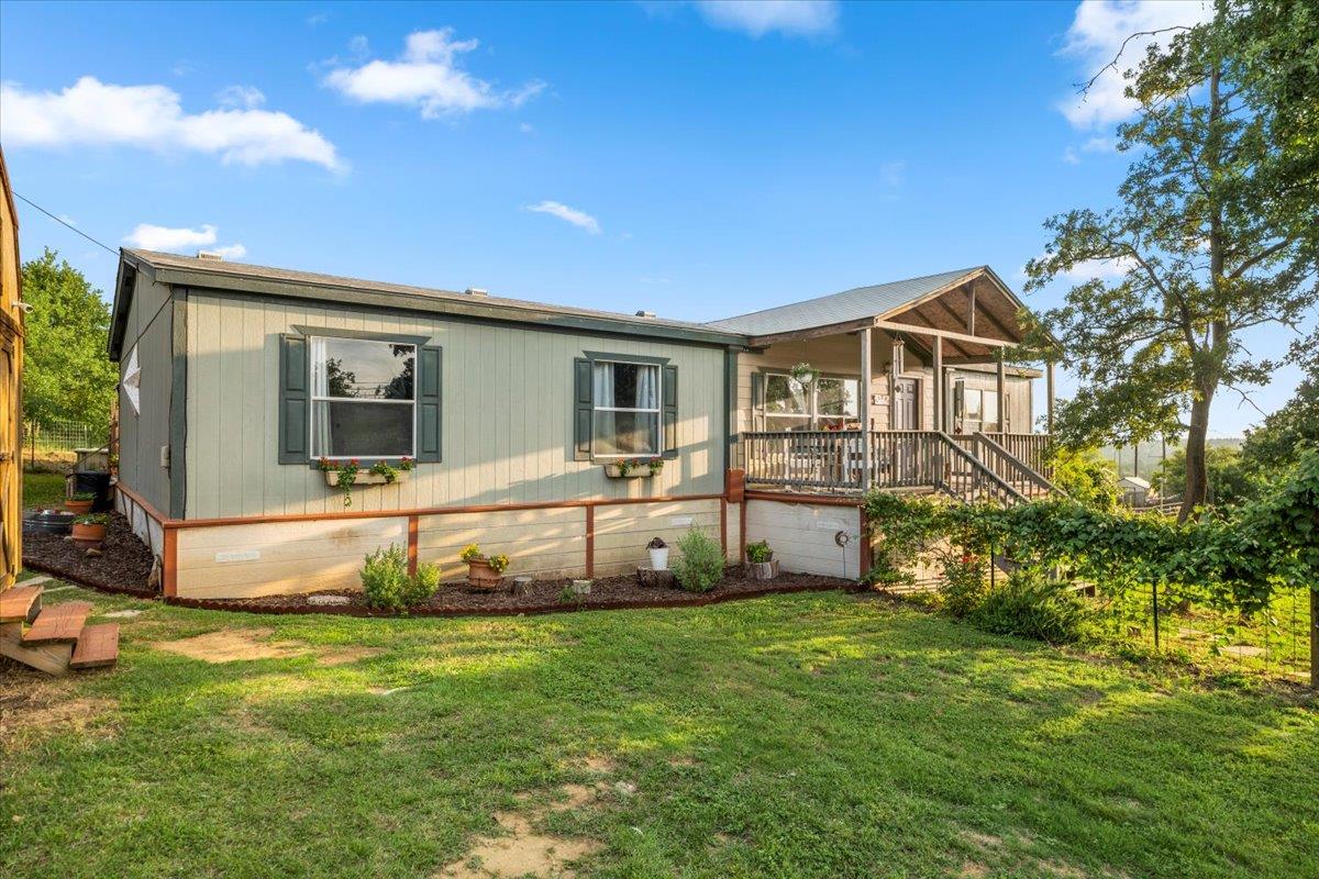 147 Royal Pines Dr Property Photo 1