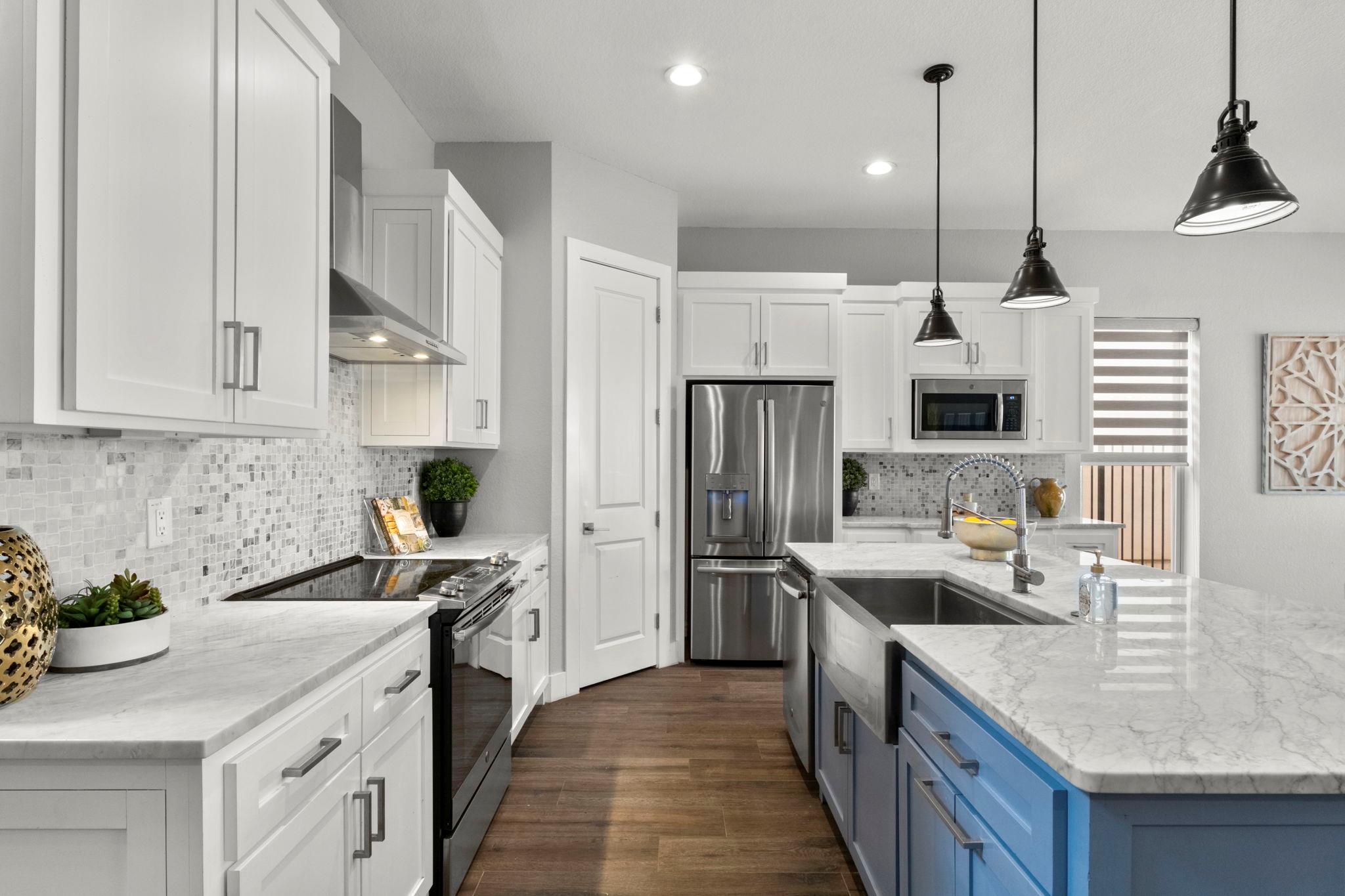 22118 Touring Ln Property Photo 4