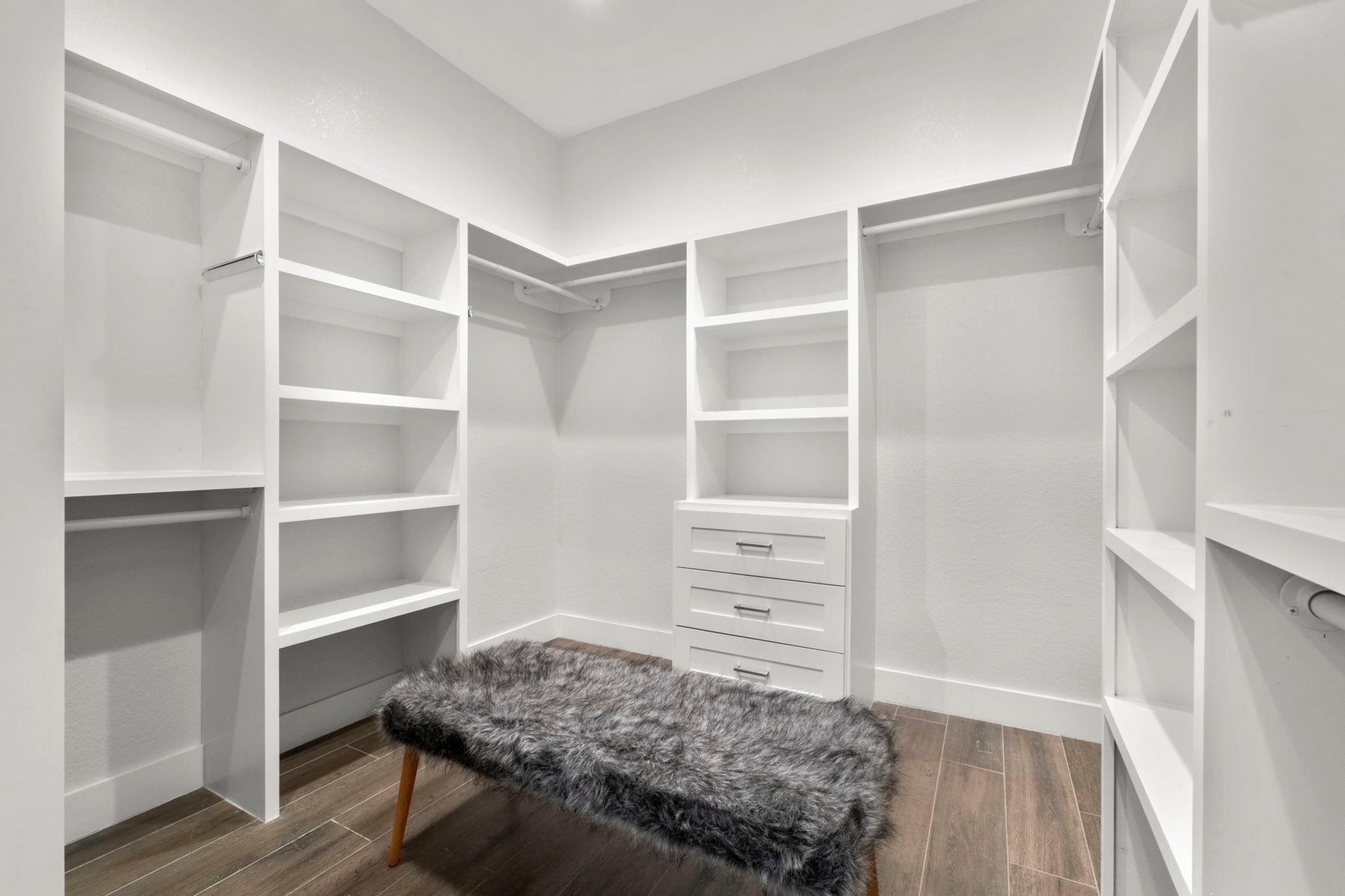 22118 Touring Ln Property Photo 18