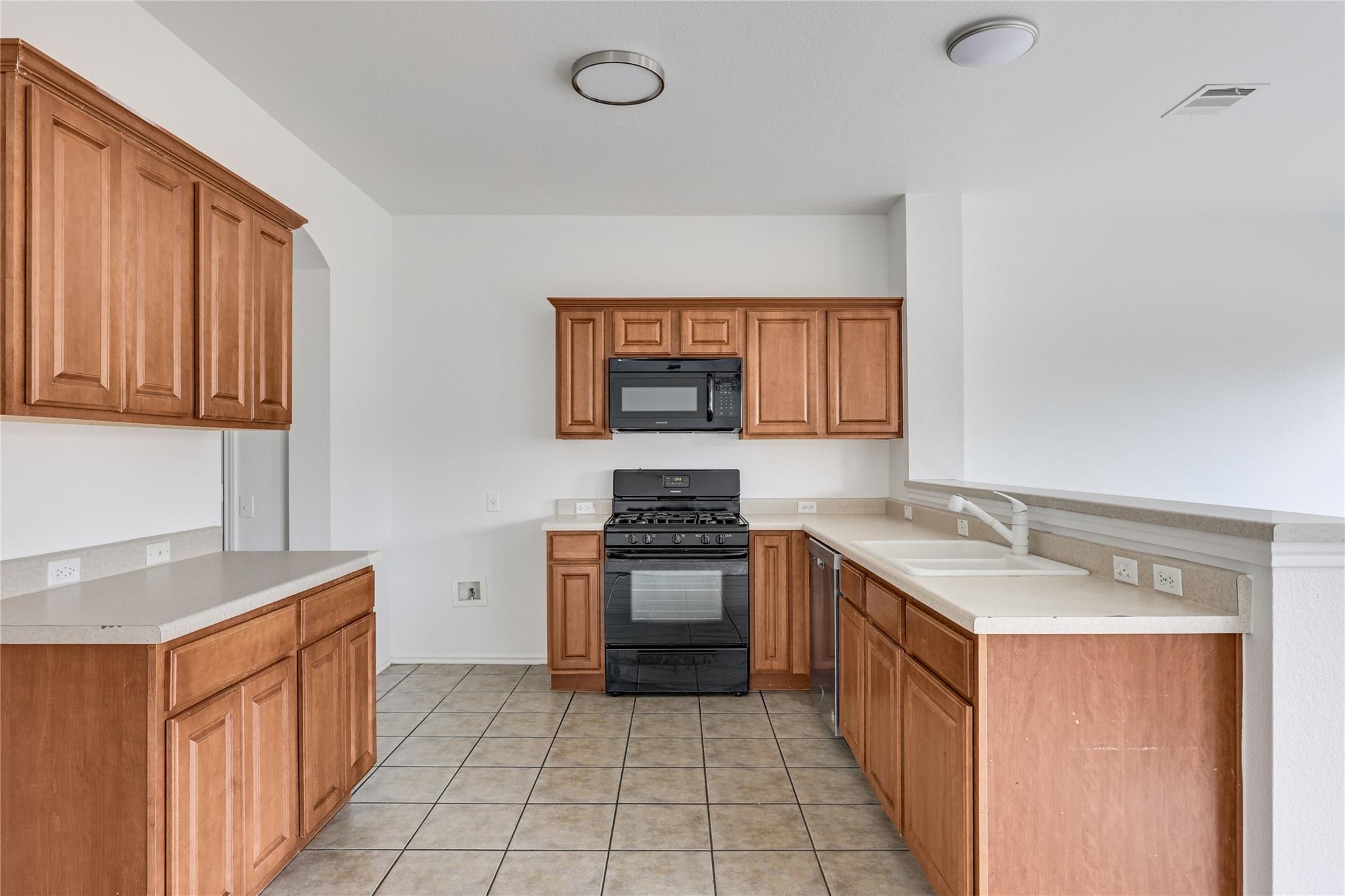 11028 Furrow Hill Dr Property Photo 13