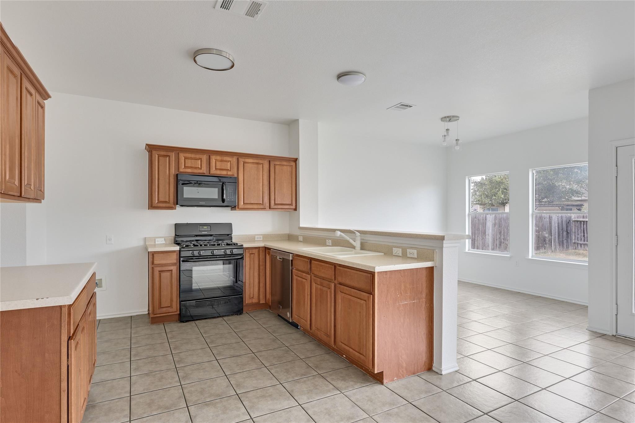 11028 Furrow Hill Dr Property Photo 14