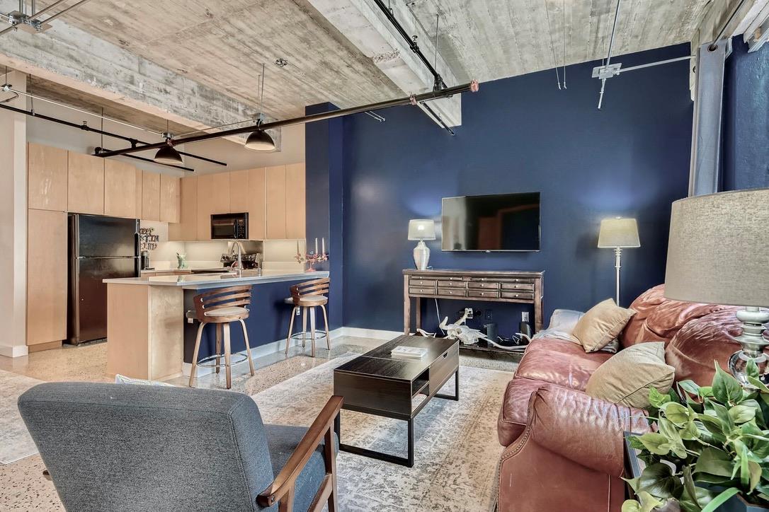 710 Colorado St 6e Property Photo