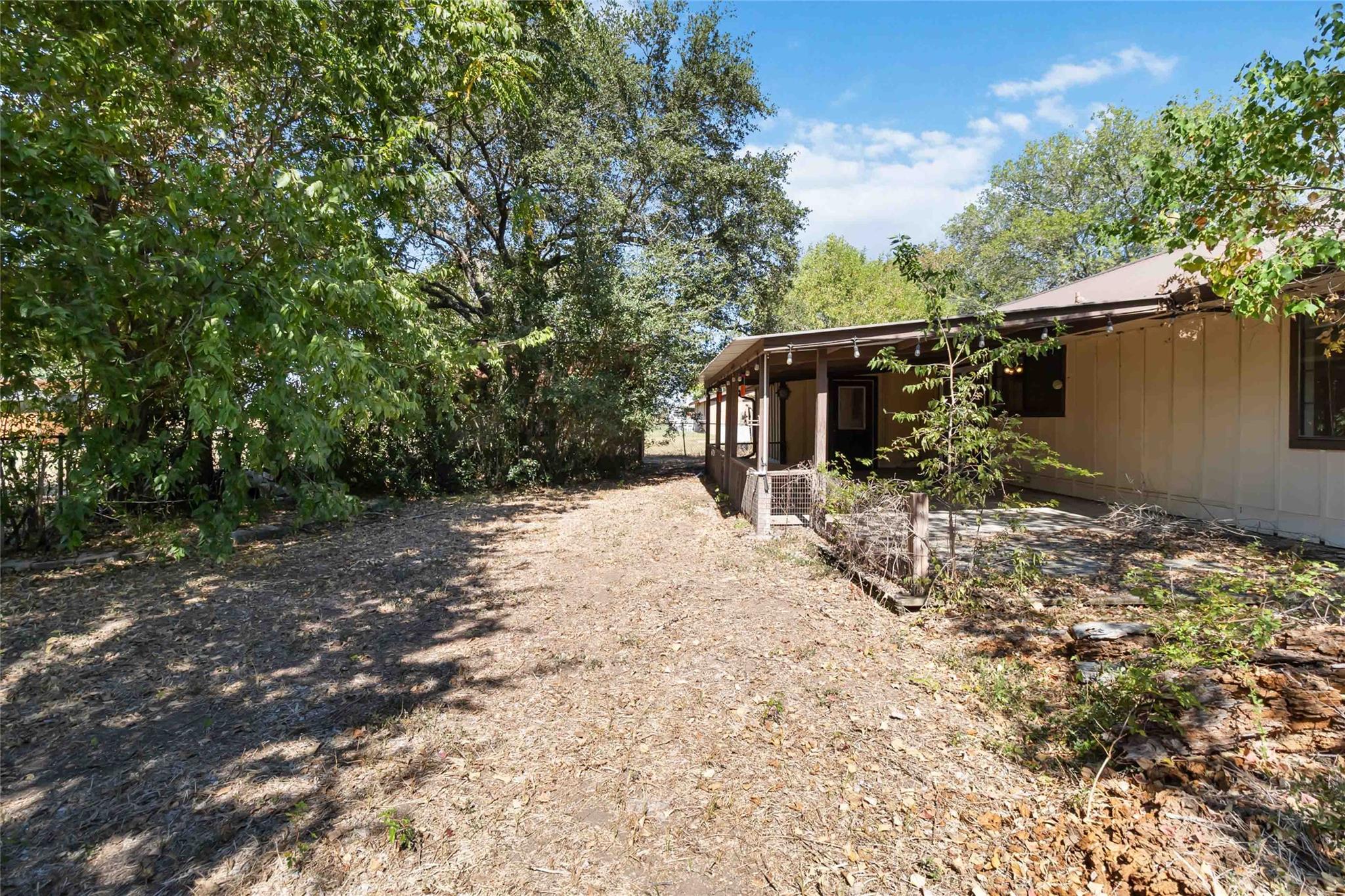 757 N Main St Property Photo 39