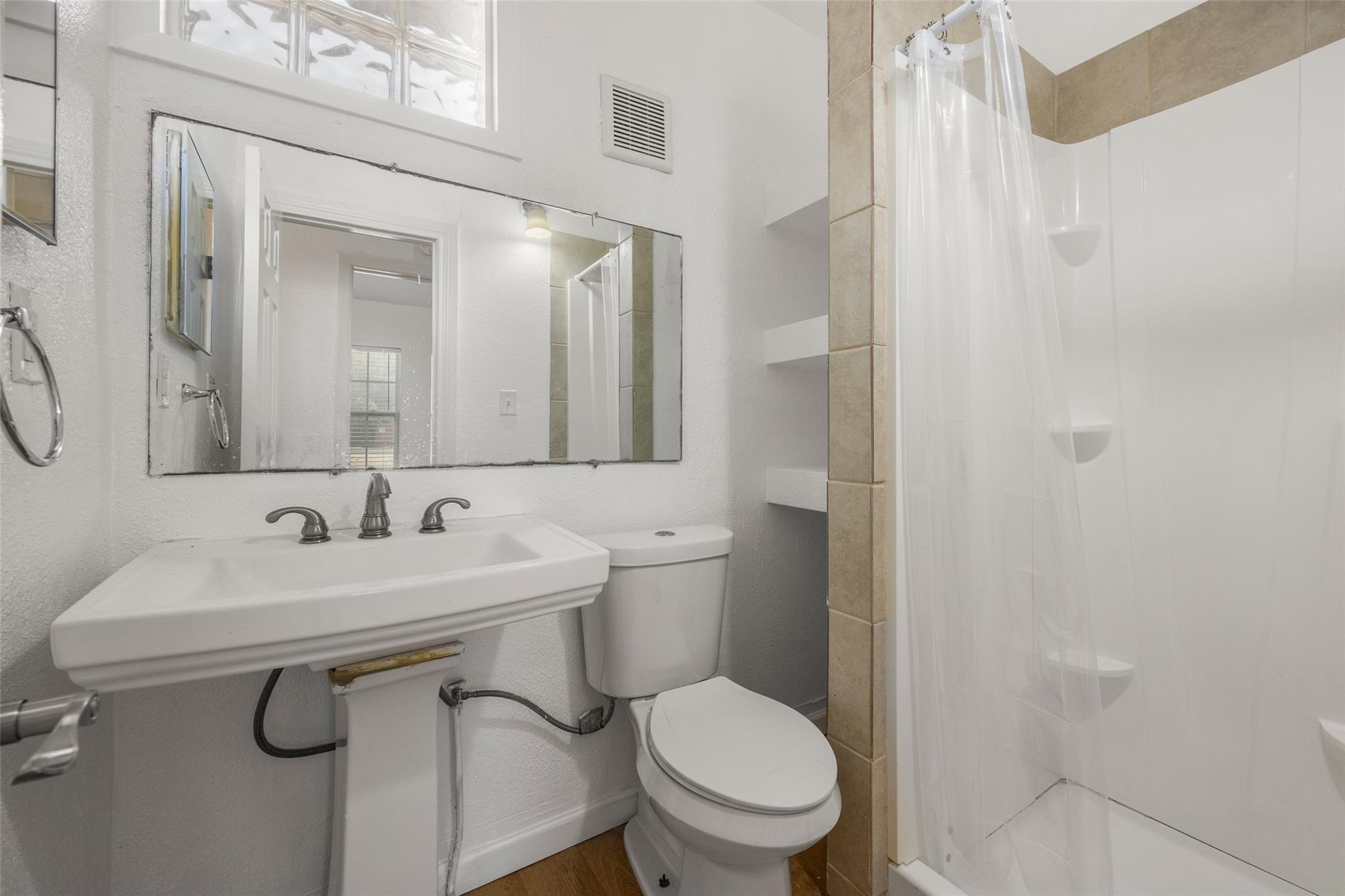 14708 Foy Dr Property Photo 13