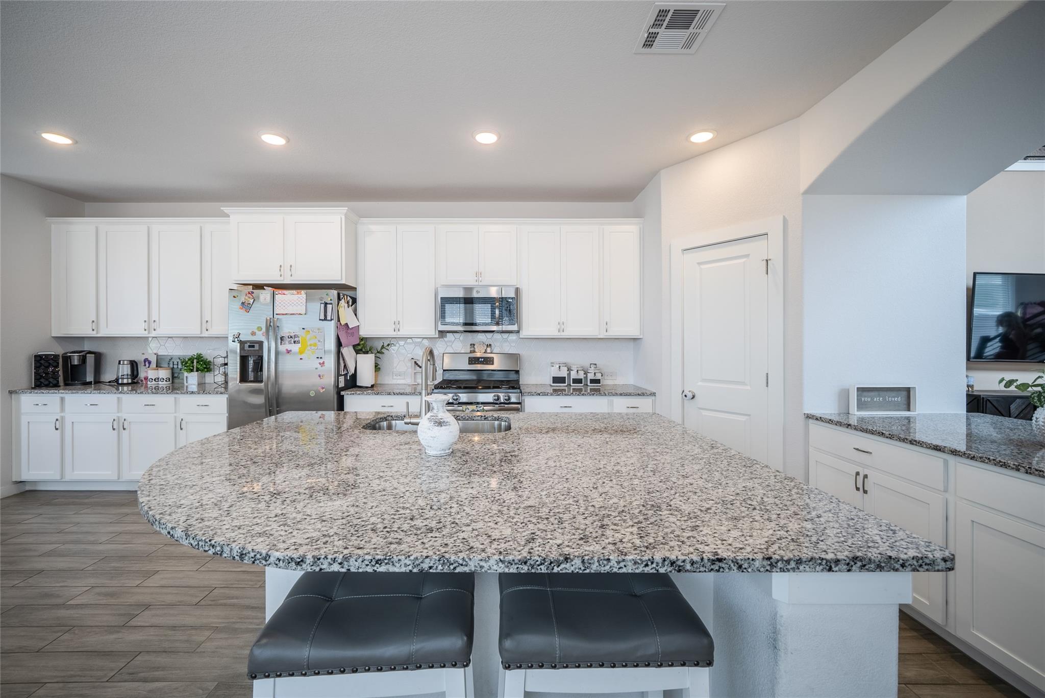 7525 Desert Needle Dr Property Photo 11