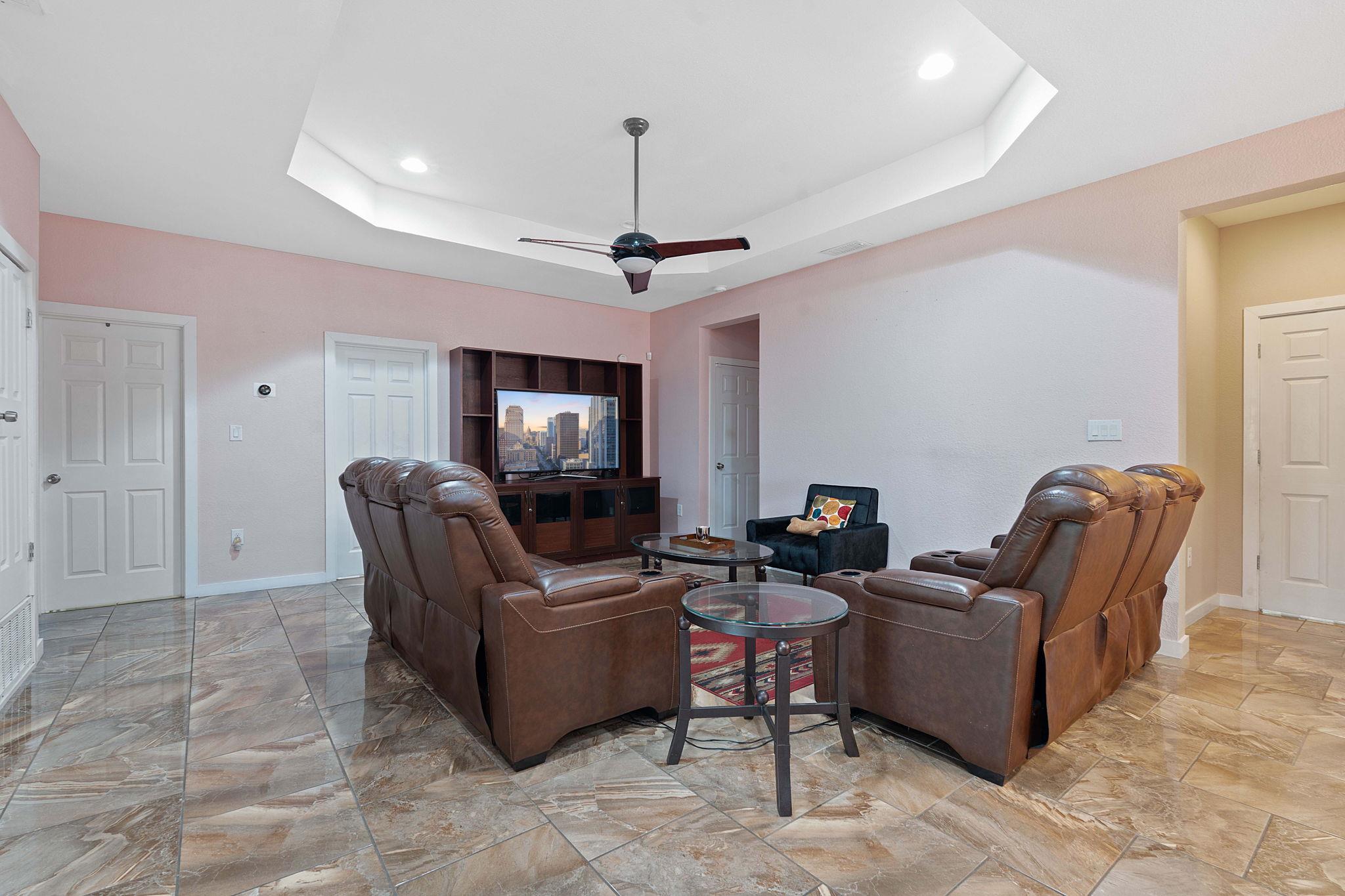 11812 Morning View Dr Property Photo 5