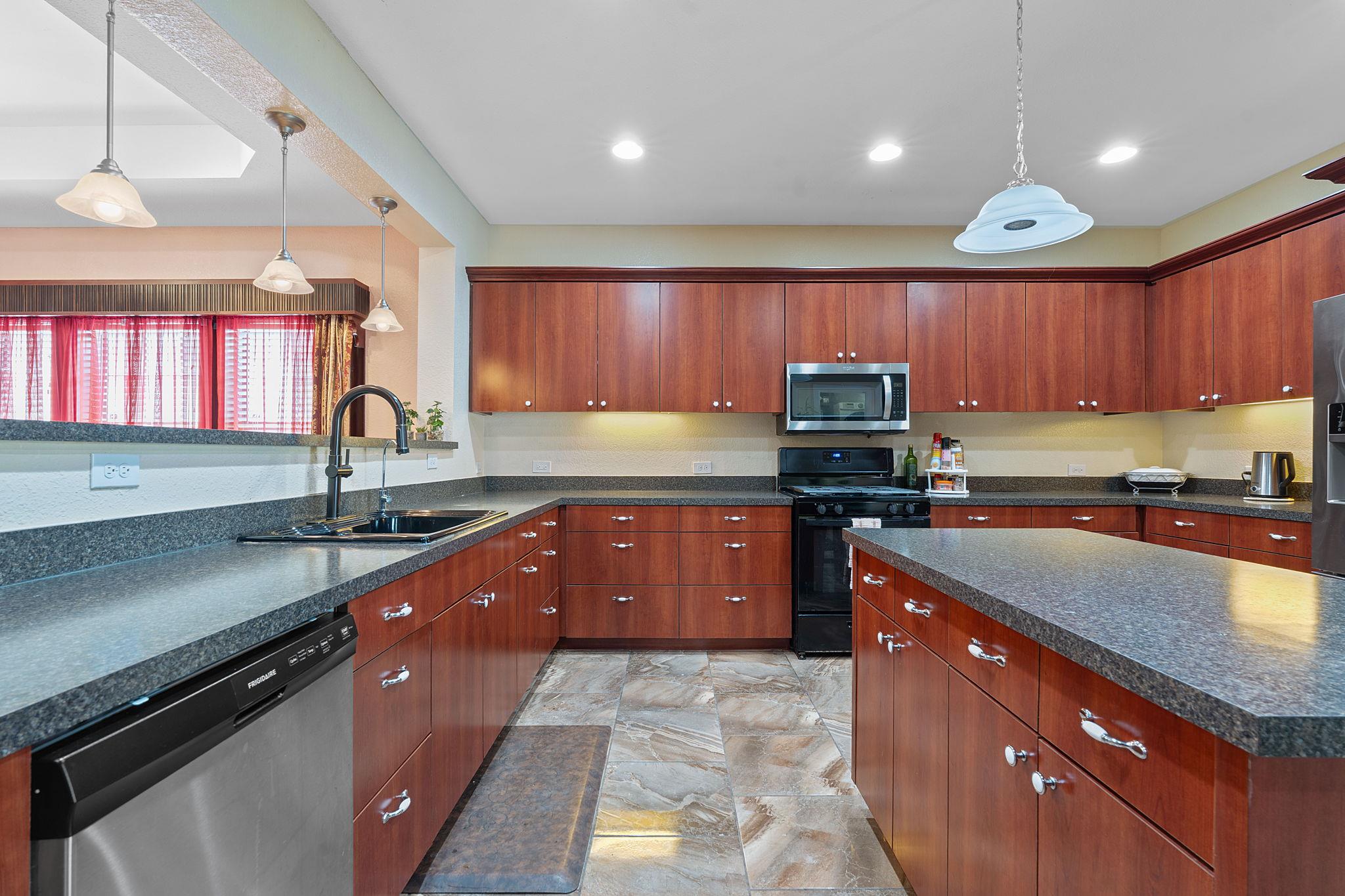 11812 Morning View Dr Property Photo 12